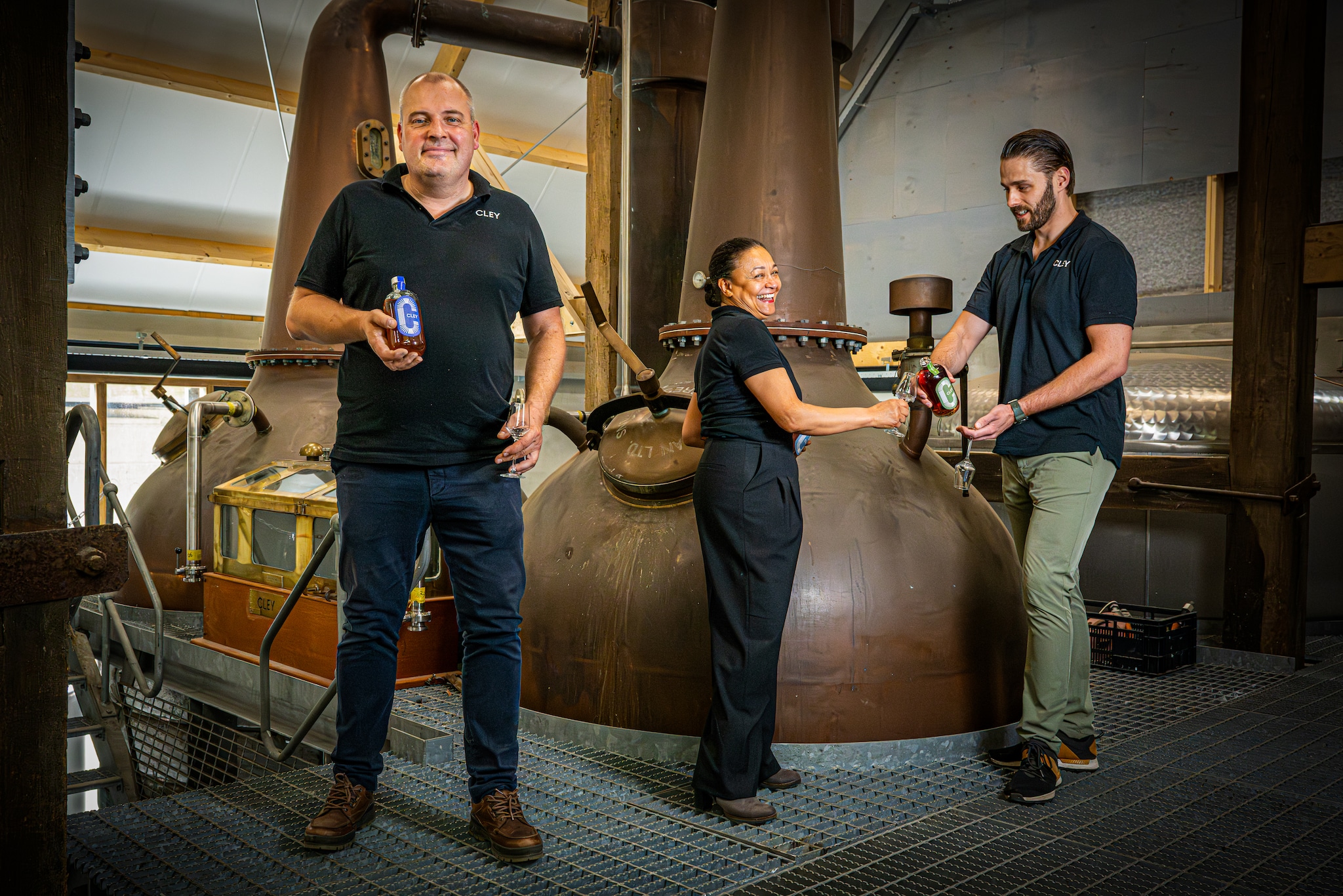 De whiskymakers van Cley Distillery, gevestigd op de Charloisse Lagedijk.  De whiskymakers van Cley Distillery, gevestigd op de Charloisse Lagedijk. Foto: Frank de Roo