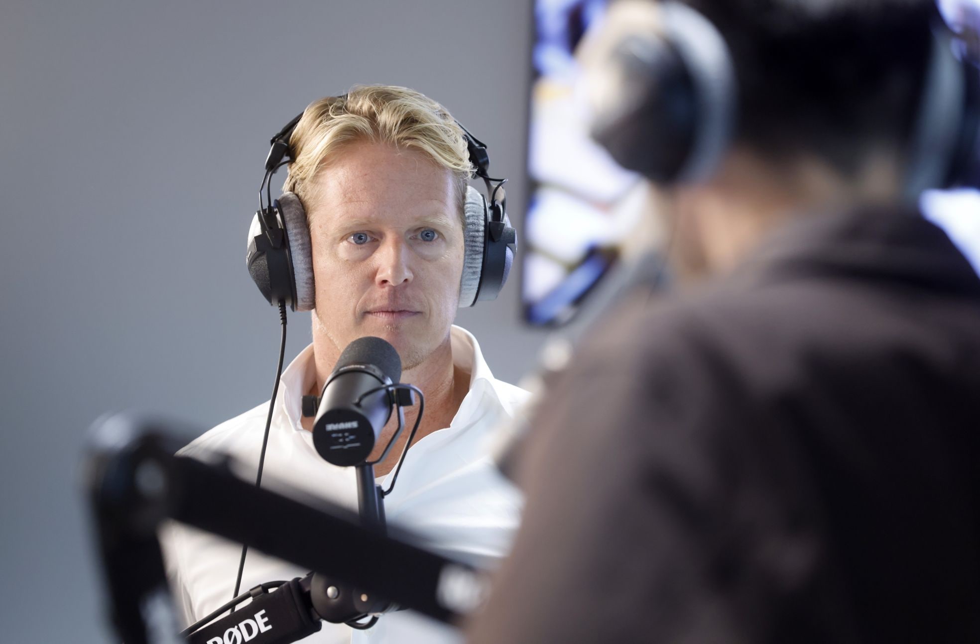 Jöran Prinssen, oprichter en eigenaar van dealplatform iBOOD, in de studio van De Ondernemer Live. Jöran Prinssen, oprichter en eigenaar van dealplatform iBOOD, in de studio van De Ondernemer Live. Foto: Ruud Voest