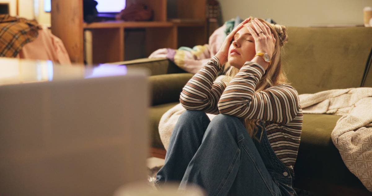 Werknemers melden zich steeds vaker ziek met stressgerelateerde klachten. Foto: Shutterstock Werknemers melden zich steeds vaker ziek met stressgerelateerde klachten. Foto: Shutterstock