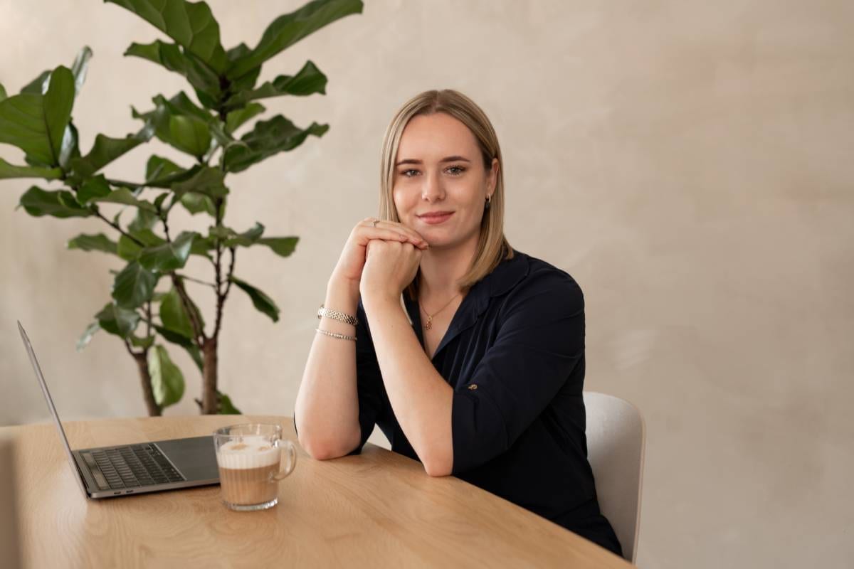 Julia Veer oprichter van Clay And Glow. Foto: Eigen beeld Julia Veer, oprichter van Clay And Glow. Foto: Eigen beeld