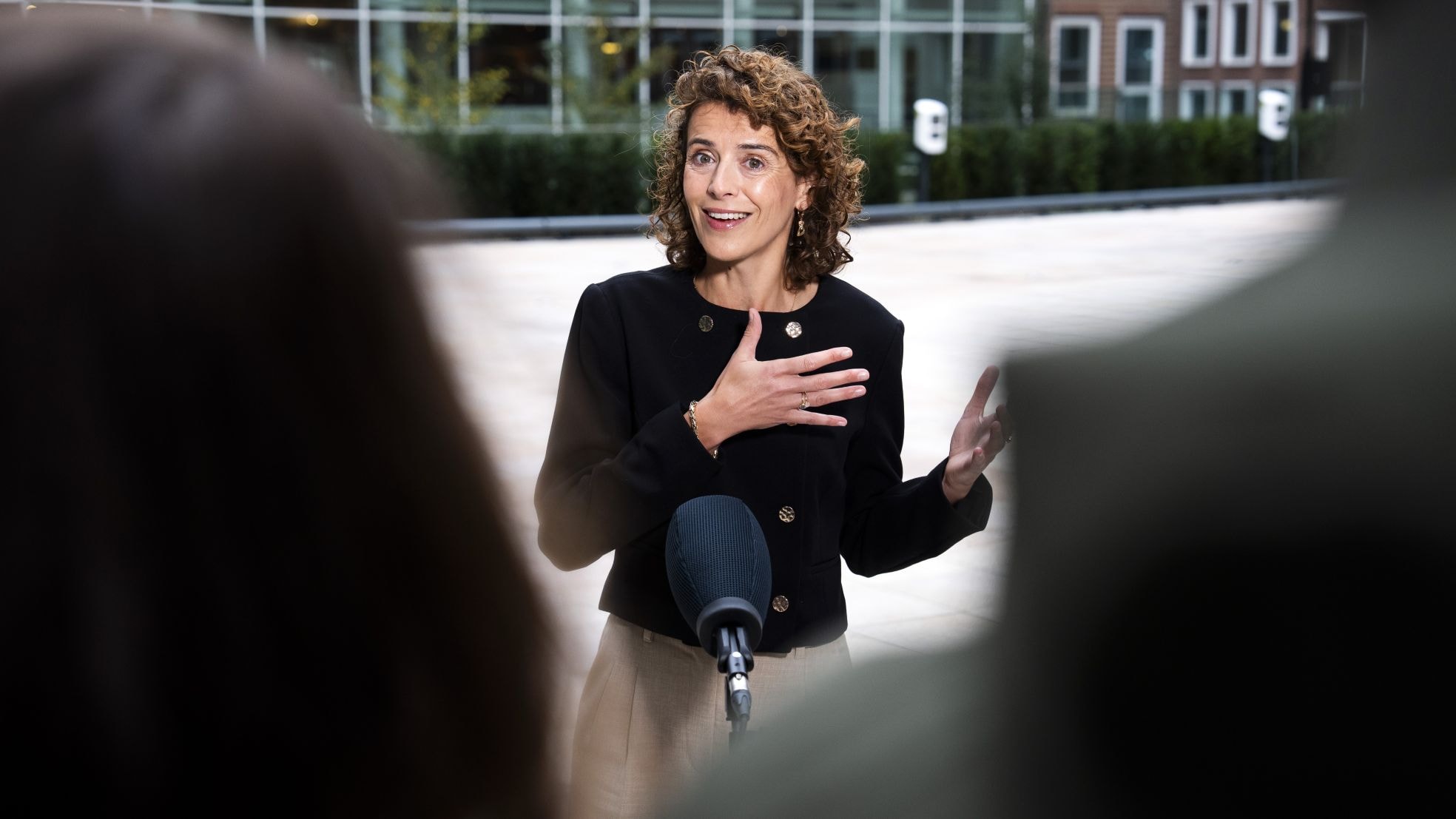 Demissionair minister Sophie Hermans (Klimaat en Groene Groei) staat de pers te woord. Demissionair minister Sophie Hermans (Klimaat en Groene Groei) staat de pers te woord. Foto: ANP