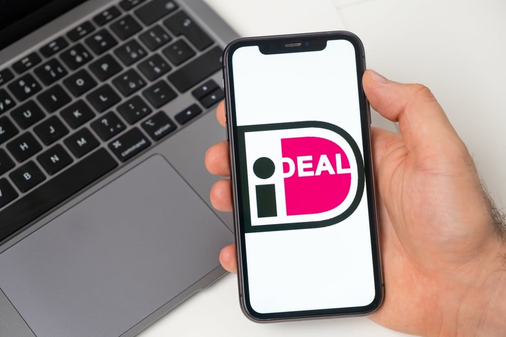 Dit vertrouwde logo gaat vanaf eind volgend jaar verdwijnen. Betaalsysteem iDeal maakt dan plaats voor het modernere Wero. Foto: Shutterstock Dit vertrouwde logo gaat vanaf eind volgend jaar verdwijnen. Betaalsysteem iDeal maakt dan plaats voor het modernere Wero. Foto: Shutterstock