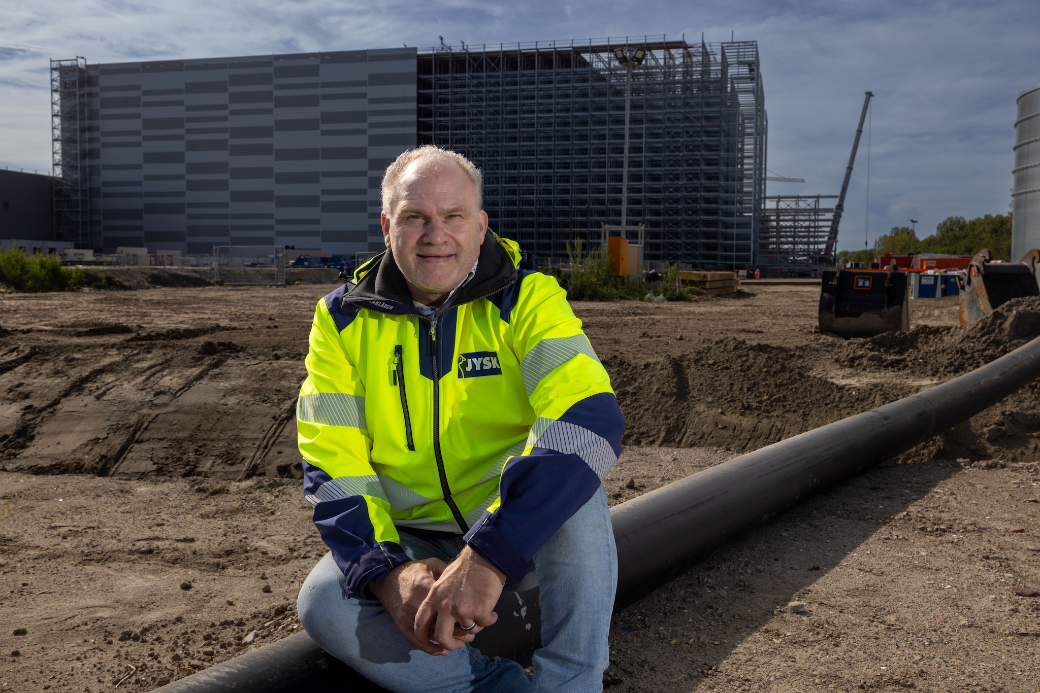 Lelystad - Rob Deinum van het distributiecentrum van JYSK in Leystad. Foto Freddy Schinkel, IJsselmuiden  FS20250925 Rob Deinum van het distributiecentrum van JYSK in Leystad. Foto Freddy Schinkel