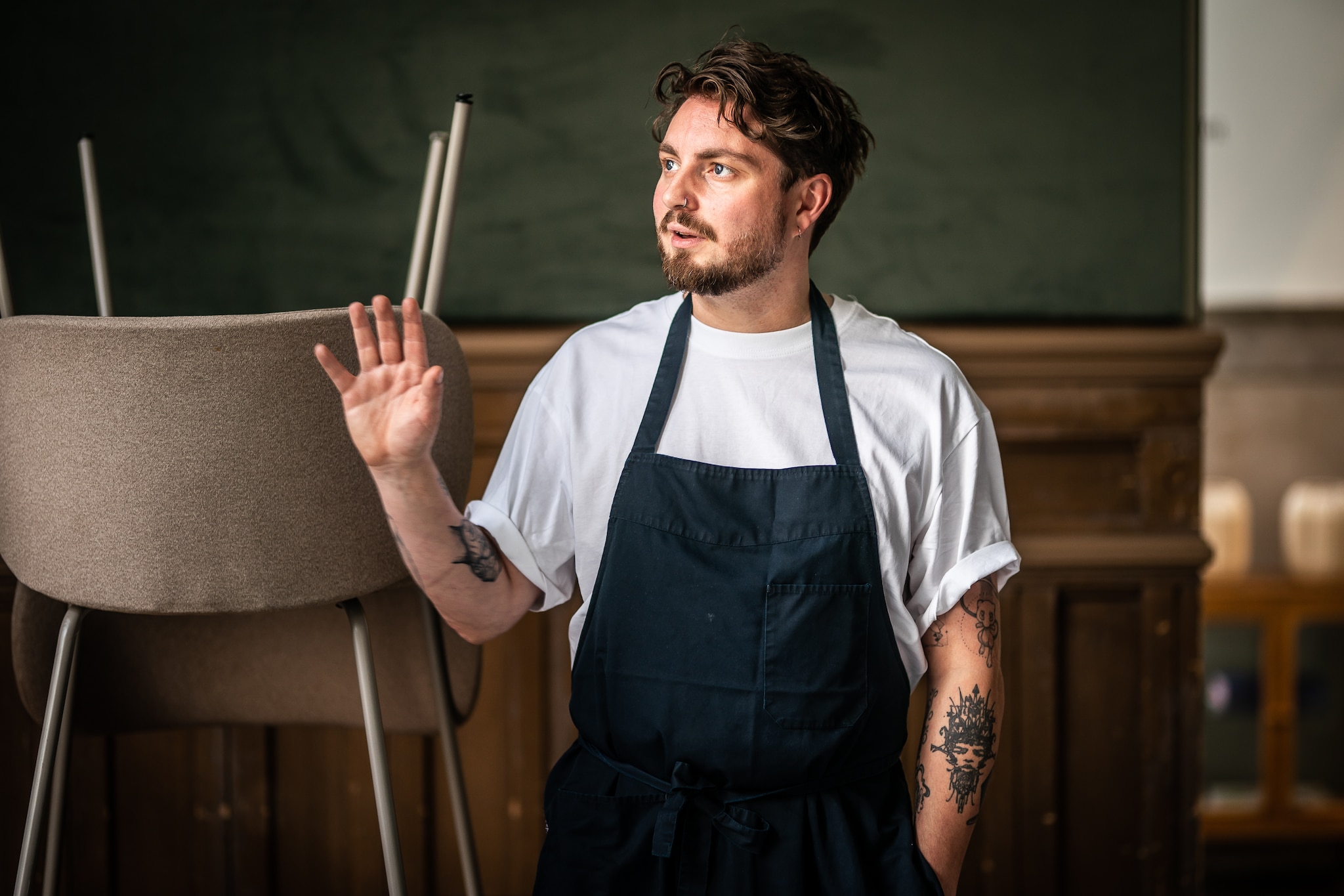Demian Parasmo van restaurant Konijnenvoer won een groene Michelinster, de eerste ster van Arnhem. Demian Parasmo van restaurant Konijnenvoer won een groene Michelinster, de eerste ster van Arnhem. Foto: Rolf Hensel