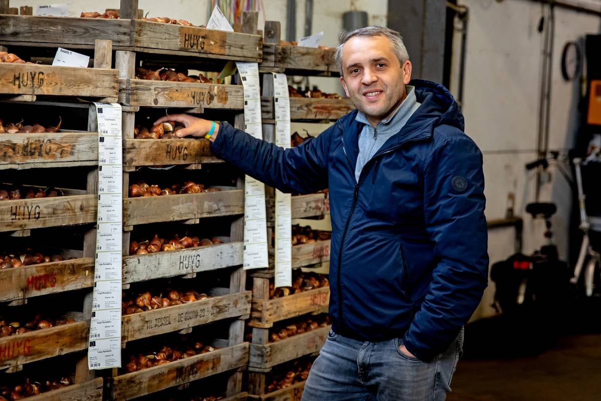 Vitaly Tonenchuk is directeur en eigenaar bij Dutch-Bulbs.com. Foto: Bart Hoogveld Vitaly Tonenchuk is directeur en eigenaar bij Dutch-Bulbs.com. Foto: Bart Hoogveld