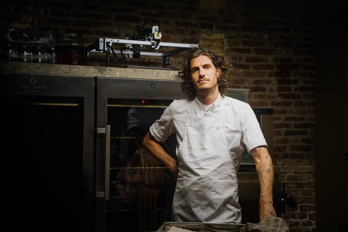 Chef-kok Michael van der Kroft van restaurant Tres in Rotterdam. Foto: eigen beeld  Chef-kok Michael van der Kroft van restaurant Tres in Rotterdam. Foto: eigen beeld
