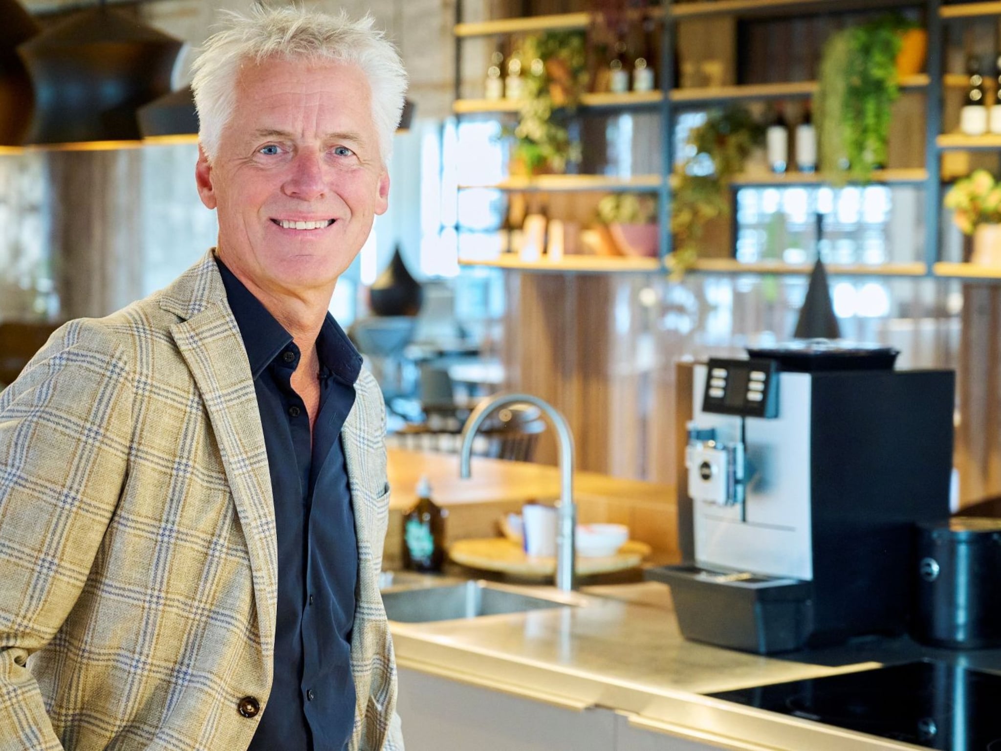 save the children hans van manen ceo jre jeunes restaurateurs
