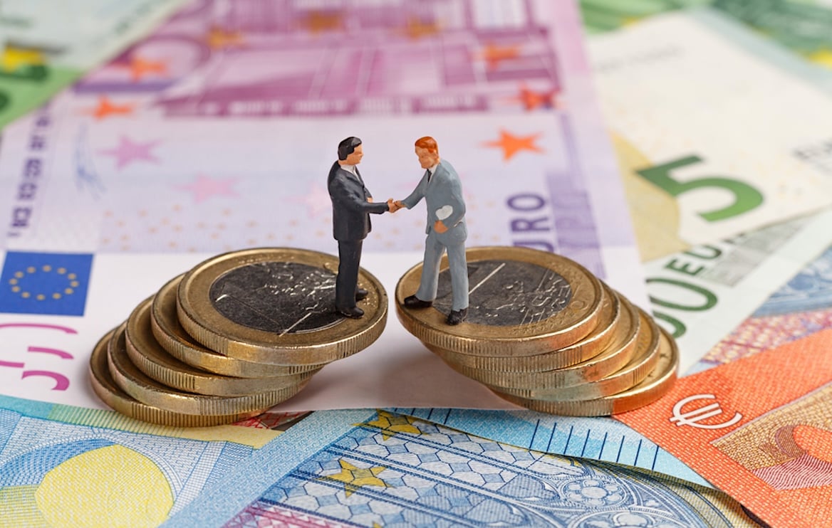 Ondernemers die hun bedrijf verkopen, krijgen steeds vaker niet direct het hele bedrag. Shutterstock | Ondernemers die hun bedrijf verkopen, krijgen steeds vaker niet direct het hele bedrag.