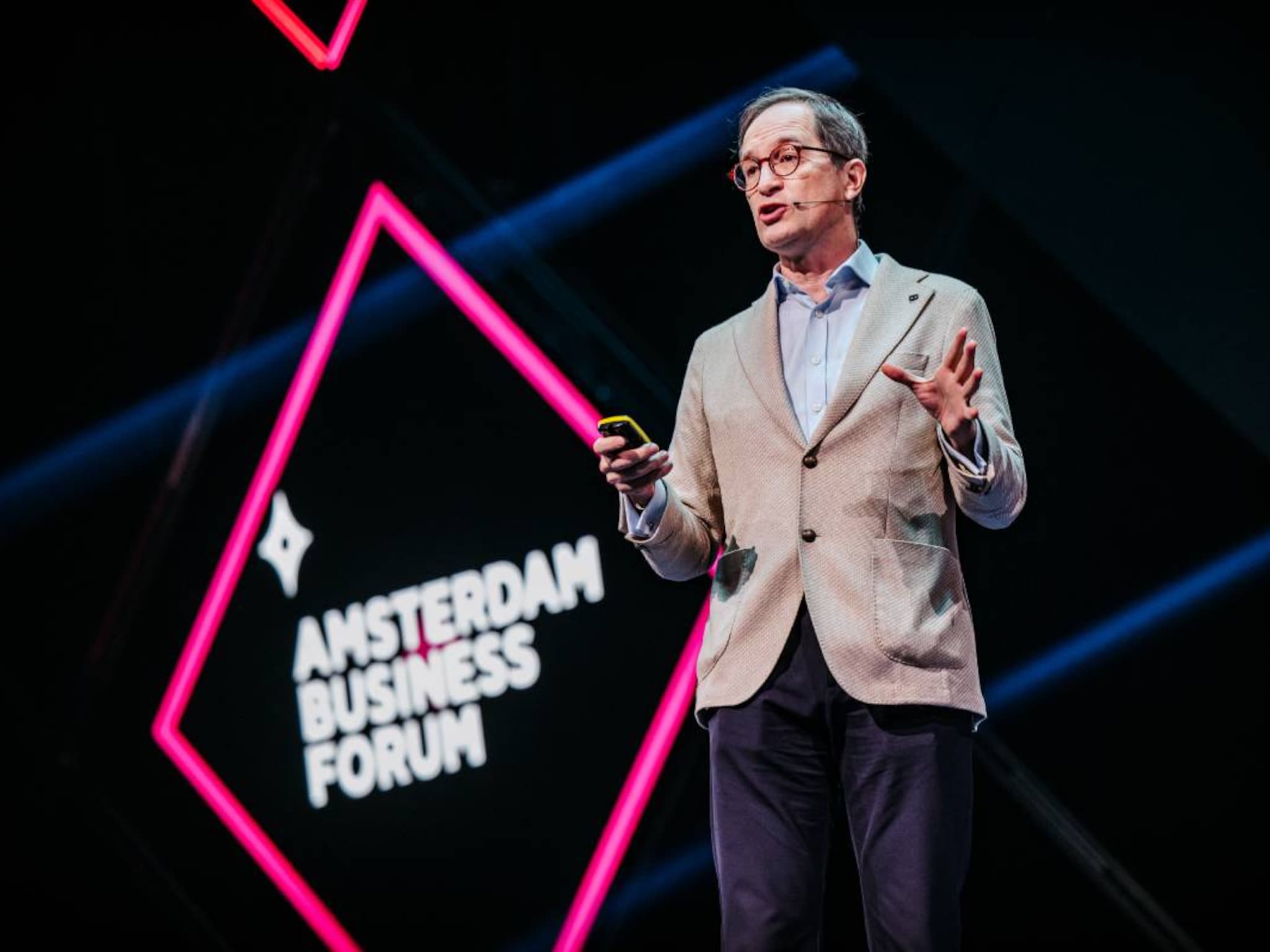 never normal ai veranderingen onzekerheid yesterwork peter hinssen