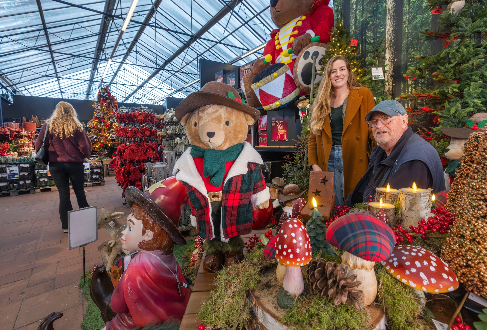 Tuincentrum De Bosrand,  Koos en dochter Kim van Haaster.  Tuincentrum De Bosrand,  Koos en dochter Kim van Haaster. Foto: Frank Jansen