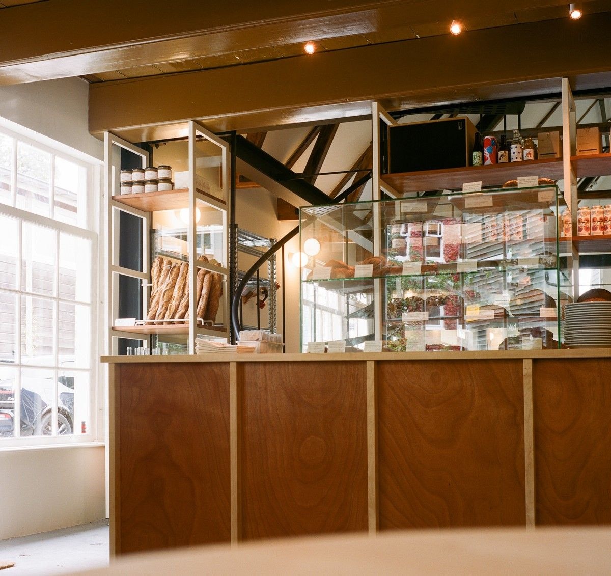 Het interieur van de bakkerij. Het interieur van de bakkerij. Foto: Samira Kafala