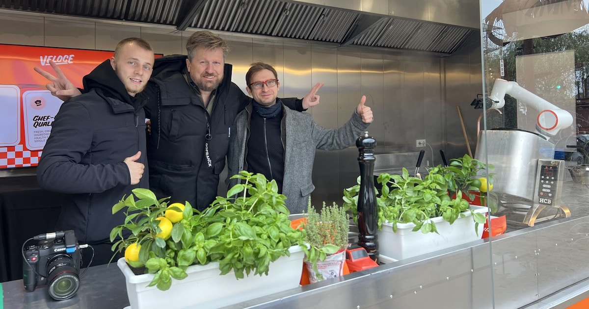 Met kookrobot pakt Lucas personeelskrapte aan: ‘We willen leren van elke klant die een bord pasta ee