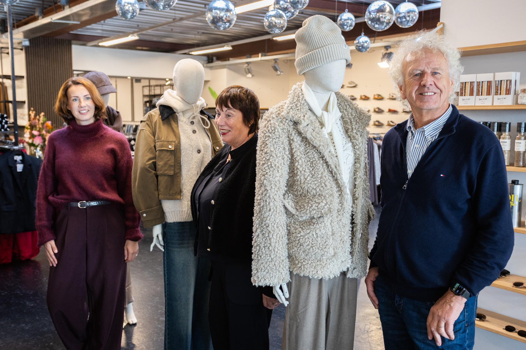 De winkel heeft grotendeels afscheid genomen van sportartikelen en focust zich nu op mode. De winkel heeft grotendeels afscheid genomen van sportartikelen en focust zich nu op mode. Foto: Kelly Thans