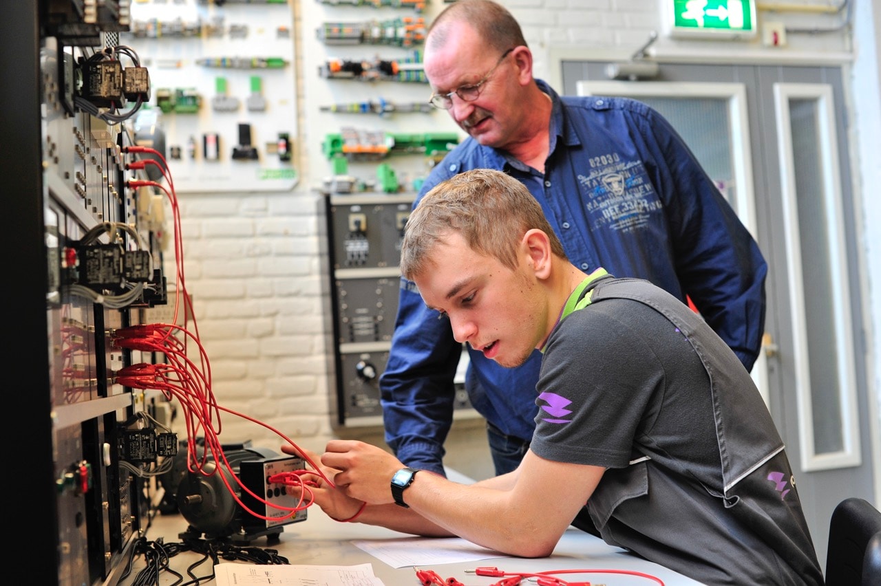 Technologische industrie zoekt op creatieve wijze naar talent: ’de 16-jarige bbl-studenten zijn op’
 Beeld: SBB