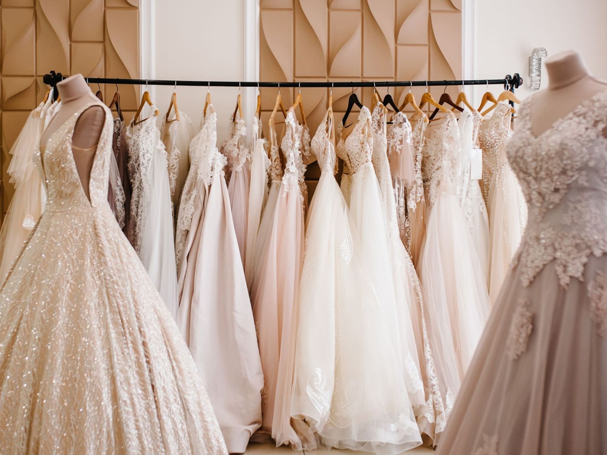 bruidsmode bruidswinkel huwelijk groei winkelstraat locatus