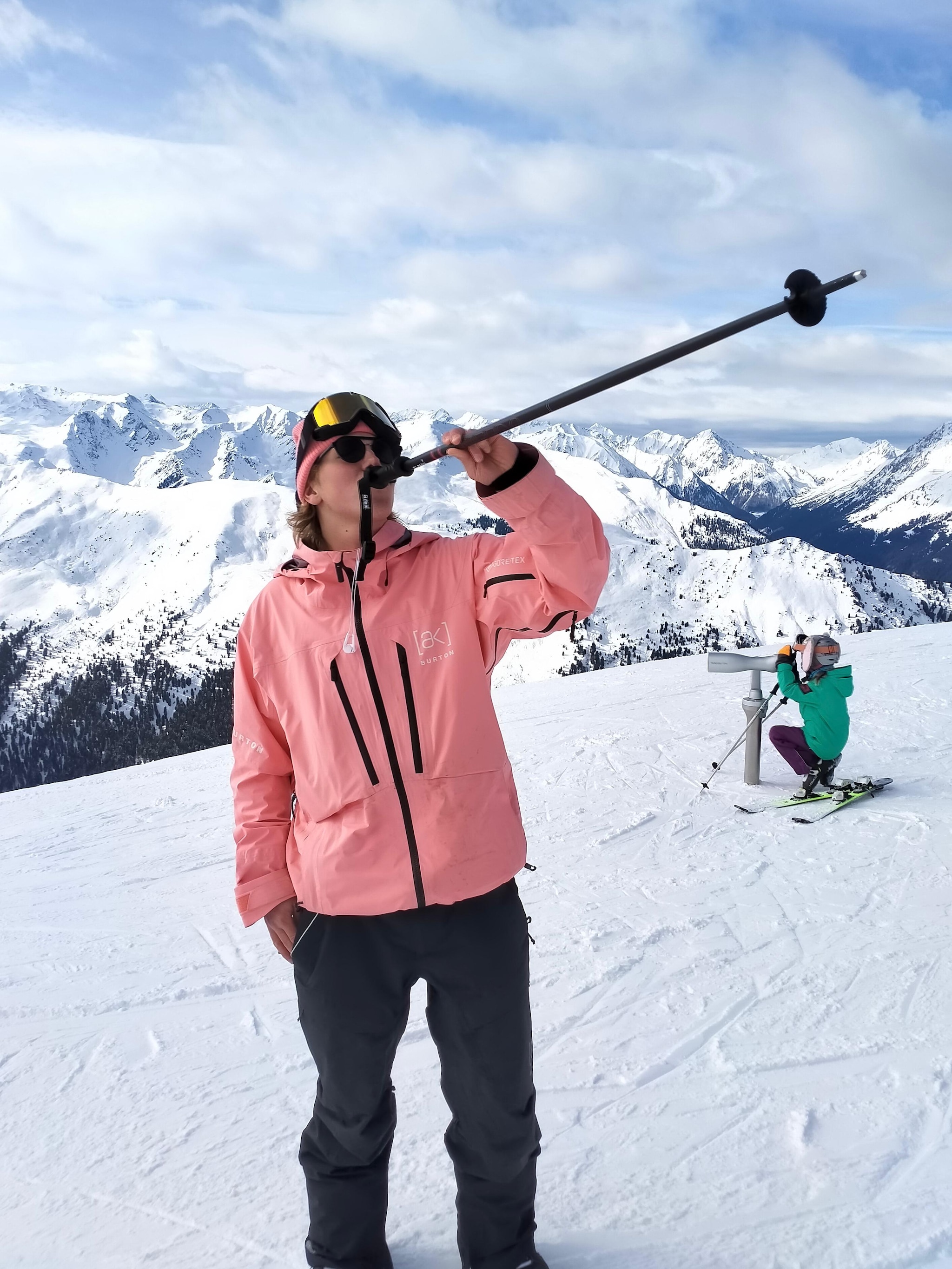 De skistokken van Slokki uit Helmond zijn al volop in gebruik op skipistes. De skistokken van Slokki uit Helmond zijn al volop in gebruik op skipistes. Foto: Slokki