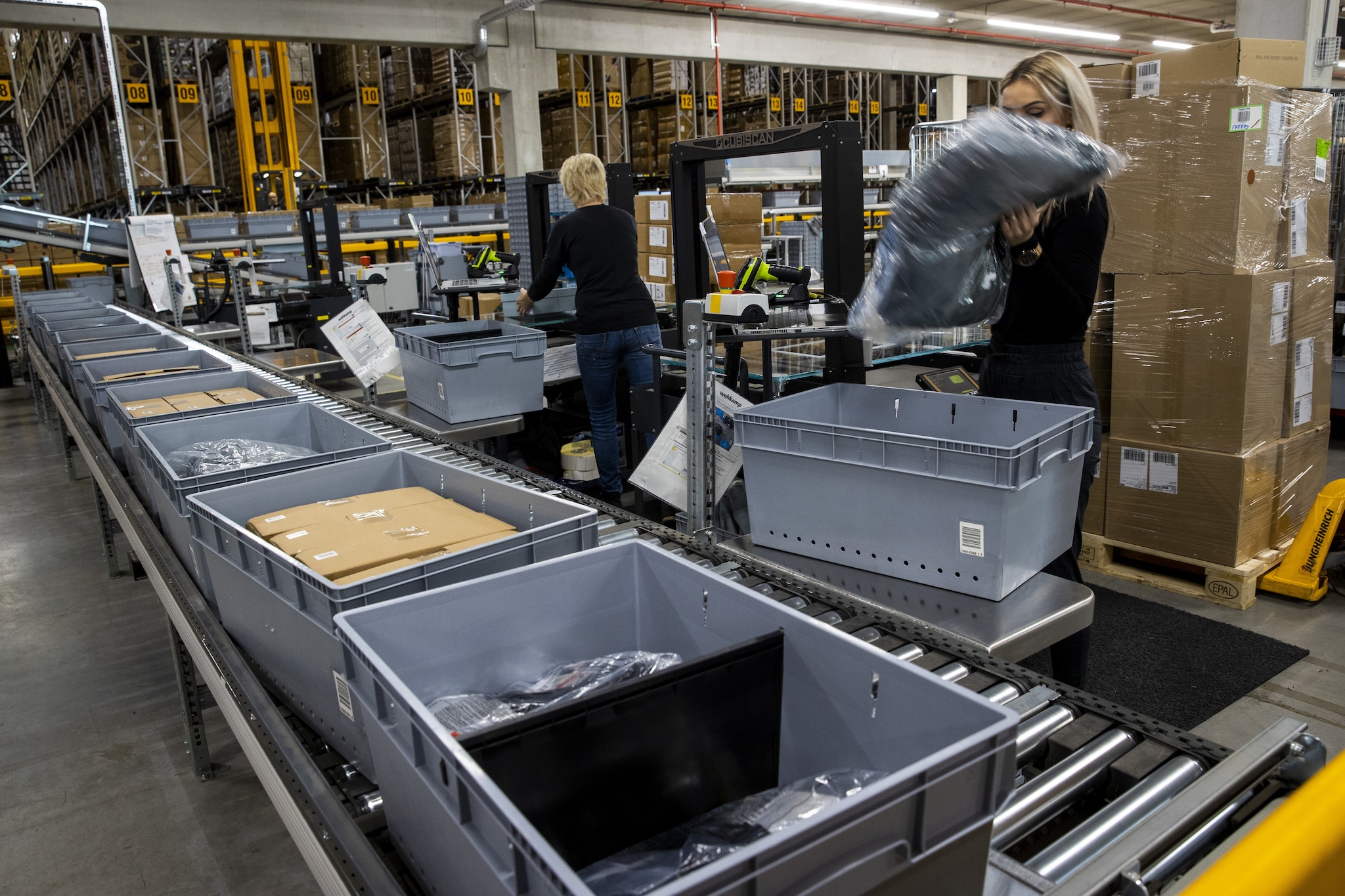 Distributiecentrum van Wehkamp in Zwolle. Distributiecentrum van Wehkamp in Zwolle. Foto: ANP