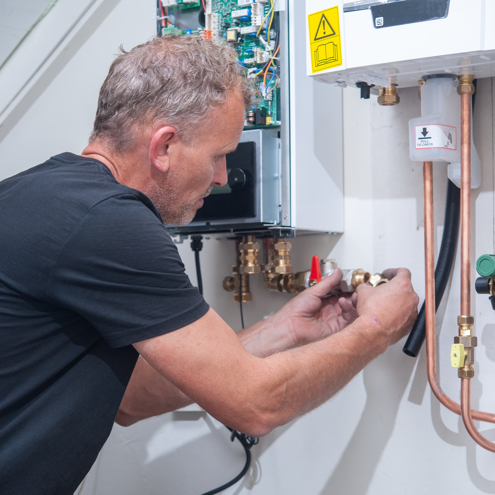 hybride warmtepompen kabinet jetten itho daalderop remeha