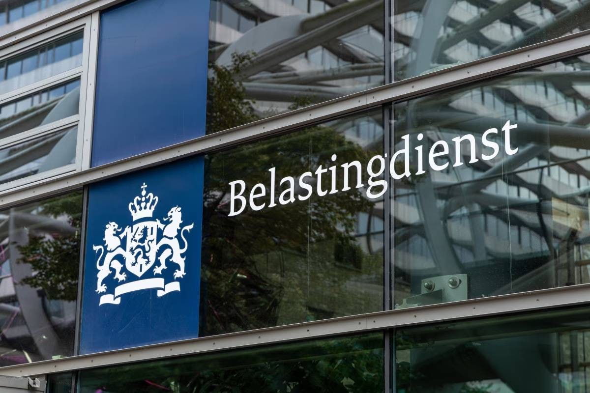 Belastingdienst krijgt nieuwe huisbankier. Ondernemers moeten belasting daardoor op andere rekeningnummer storten. Foto: Shutterstock