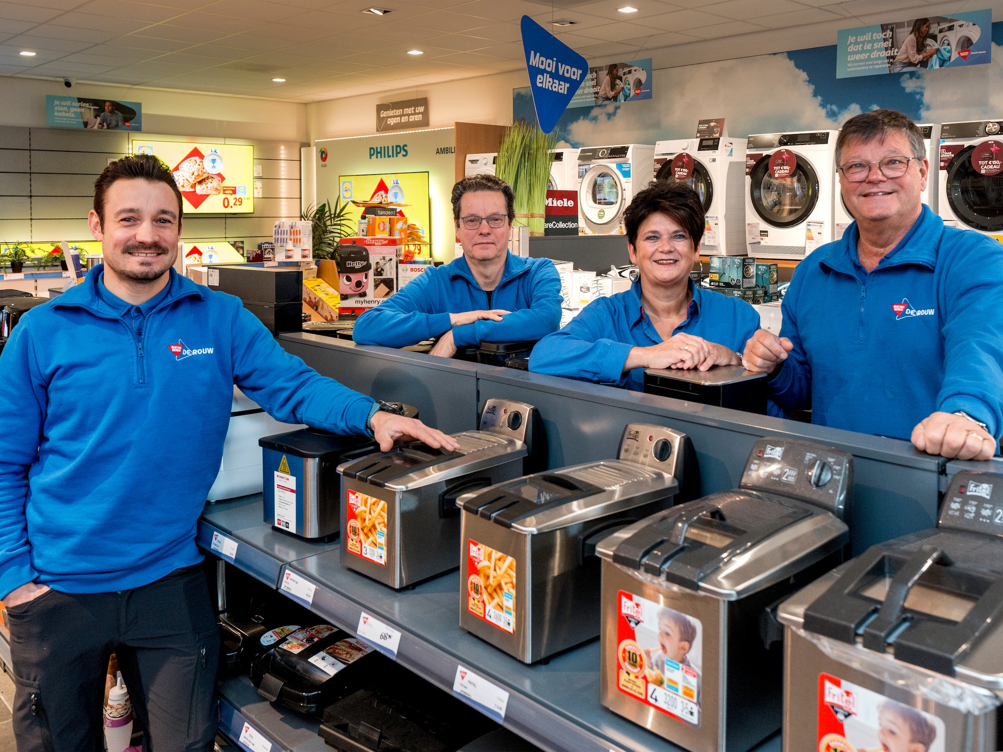 concurrentie bol mediamarkt coolblue familiebedrijf electro world de rouw