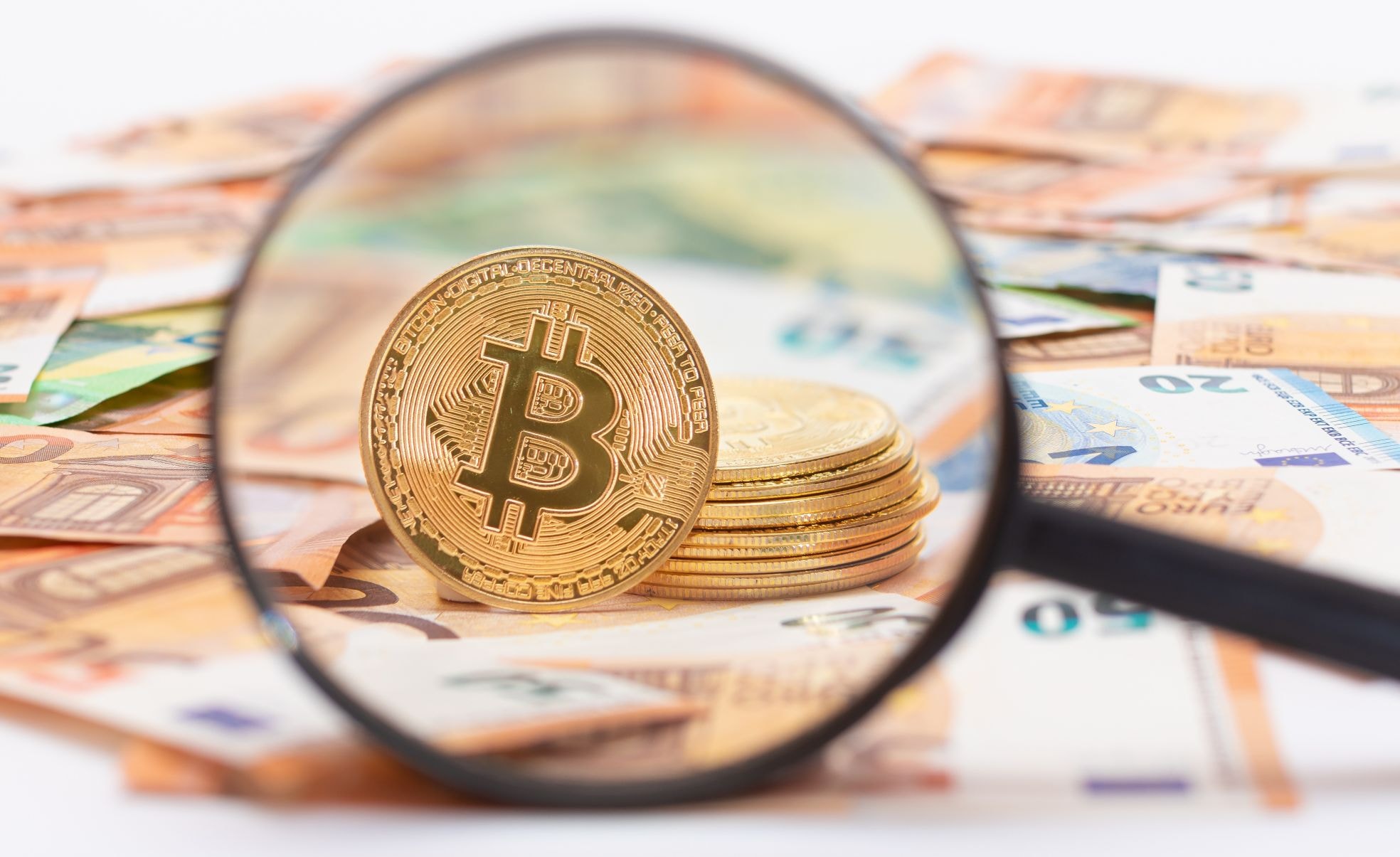 Eén op de acht werknemers staat open voor een kerstbonus of dertiende maand in digitale muntjes. Eén op de acht werknemers staat open voor een kerstbonus of dertiende maand in digitale muntjes. Beeld: Shutterstock