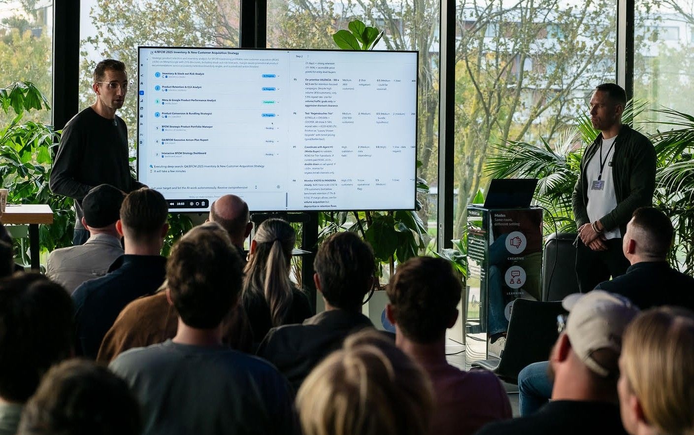 Niels Visser en Mikel Burger (rechts), oprichters van Fish & Burger. Niels Visser en Mikel Burger (rechts), oprichters van Fish & Burger. Foto: Fred Vermeij