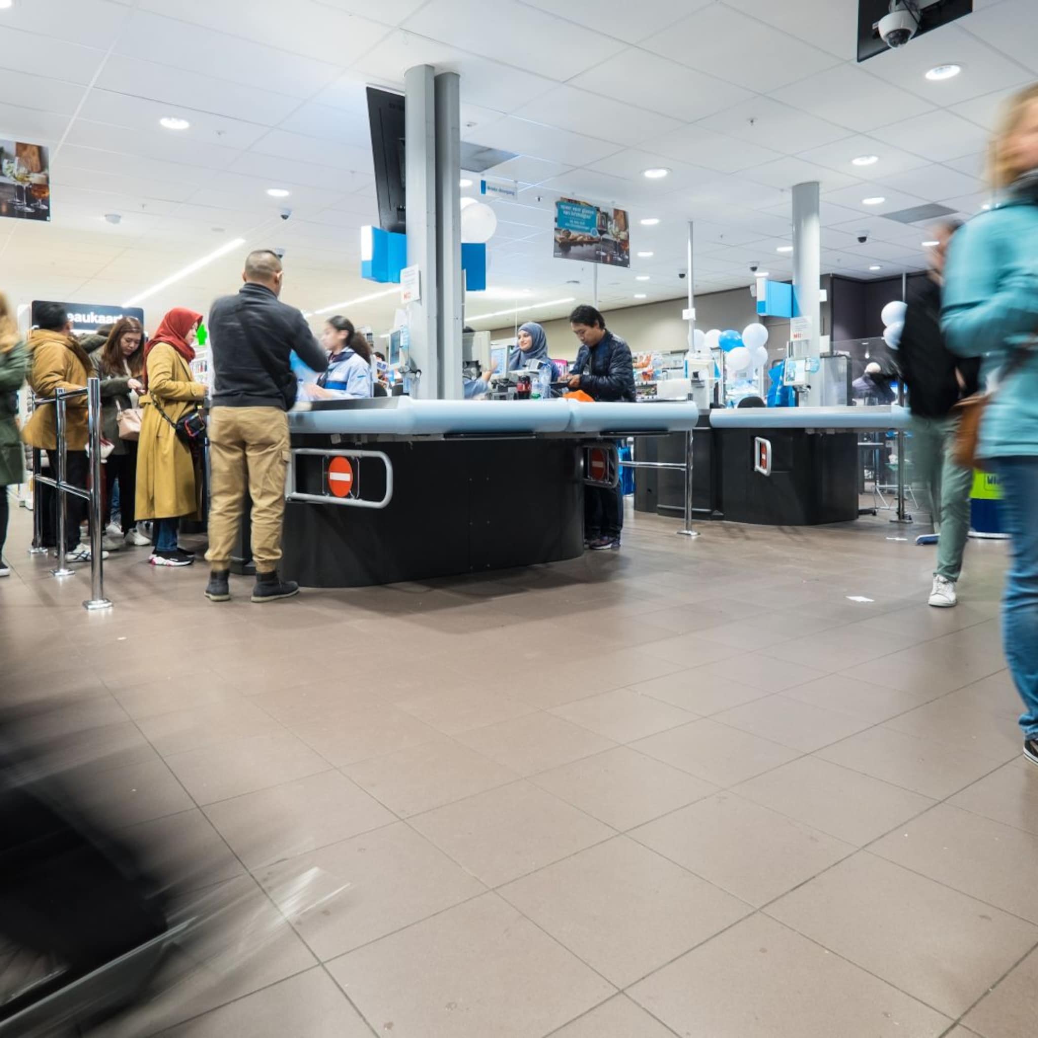 agressie klant personeel zelfscankassa abn amro supermarkt intimidatie statiegeld automaten