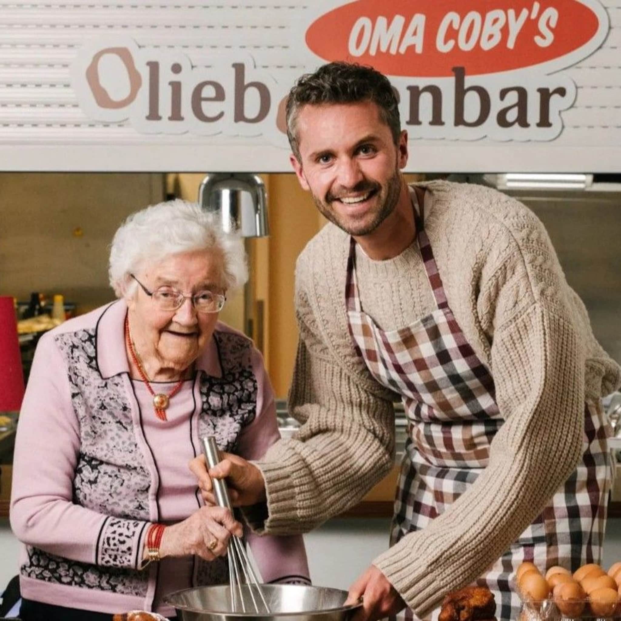 oma coby 99 olliebollenbar oliebollen eenzaamheid ouderen mark simoons