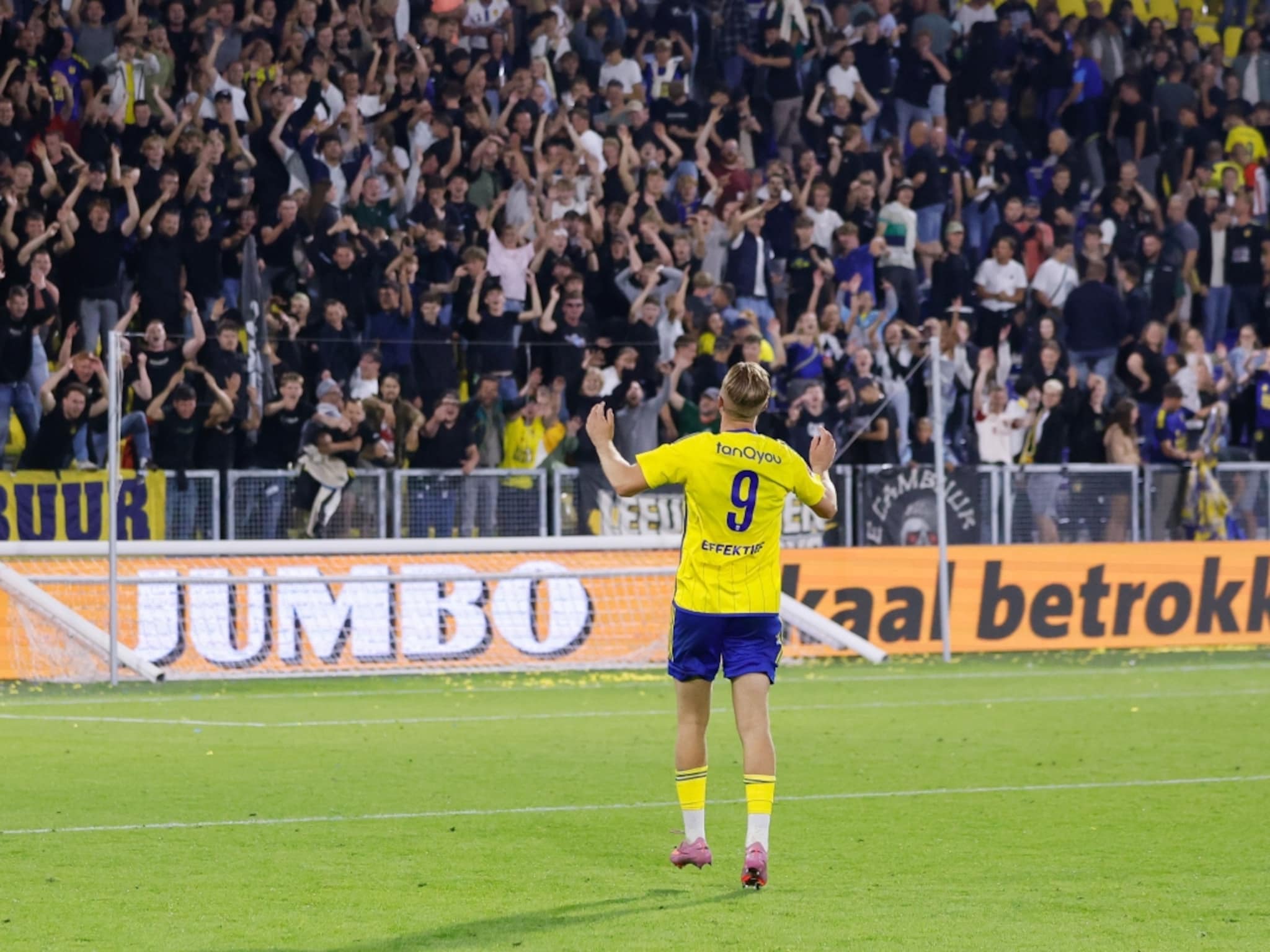 cambuur leeuwarden grasmat jotem water solutions harlingervaart