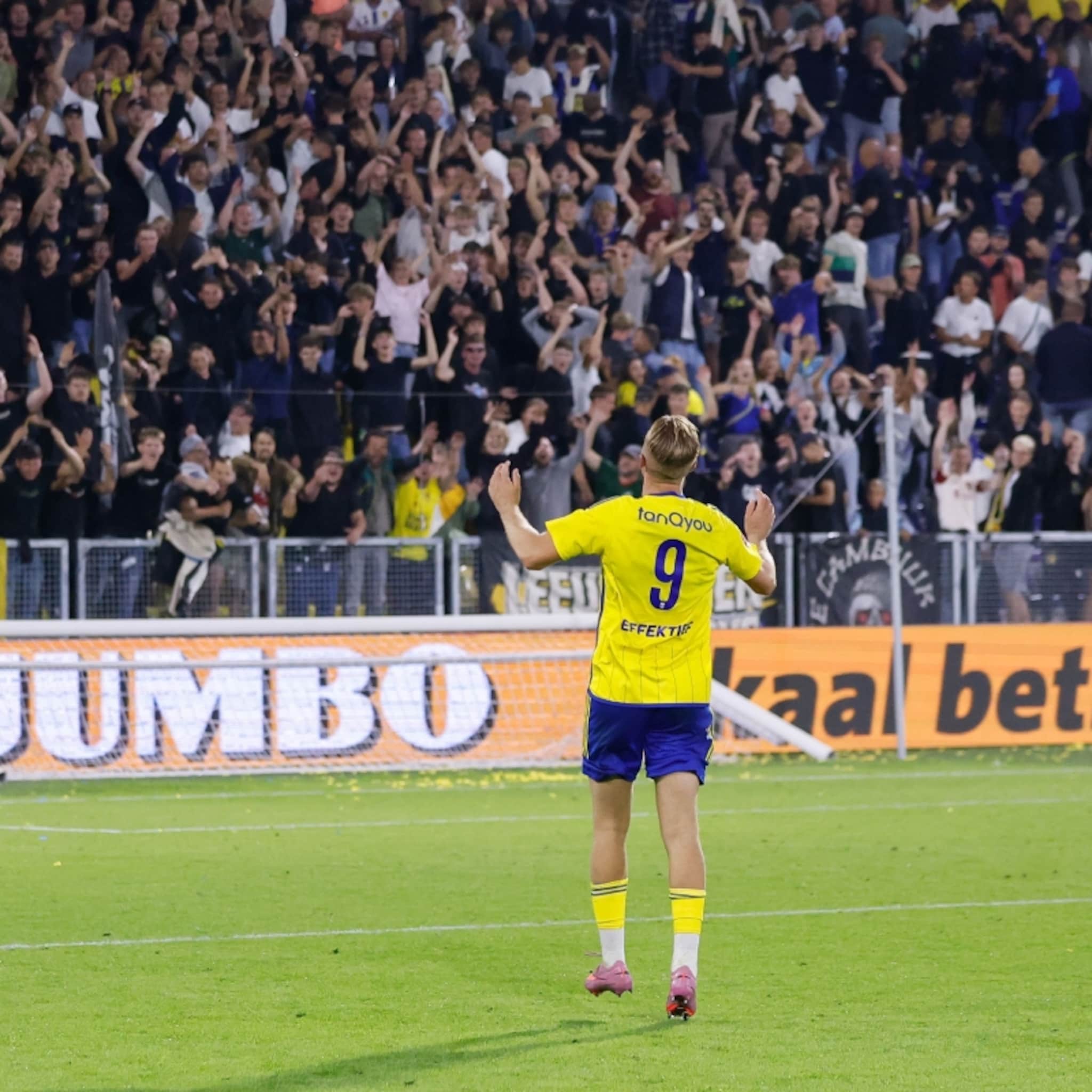 cambuur leeuwarden grasmat jotem water solutions harlingervaart