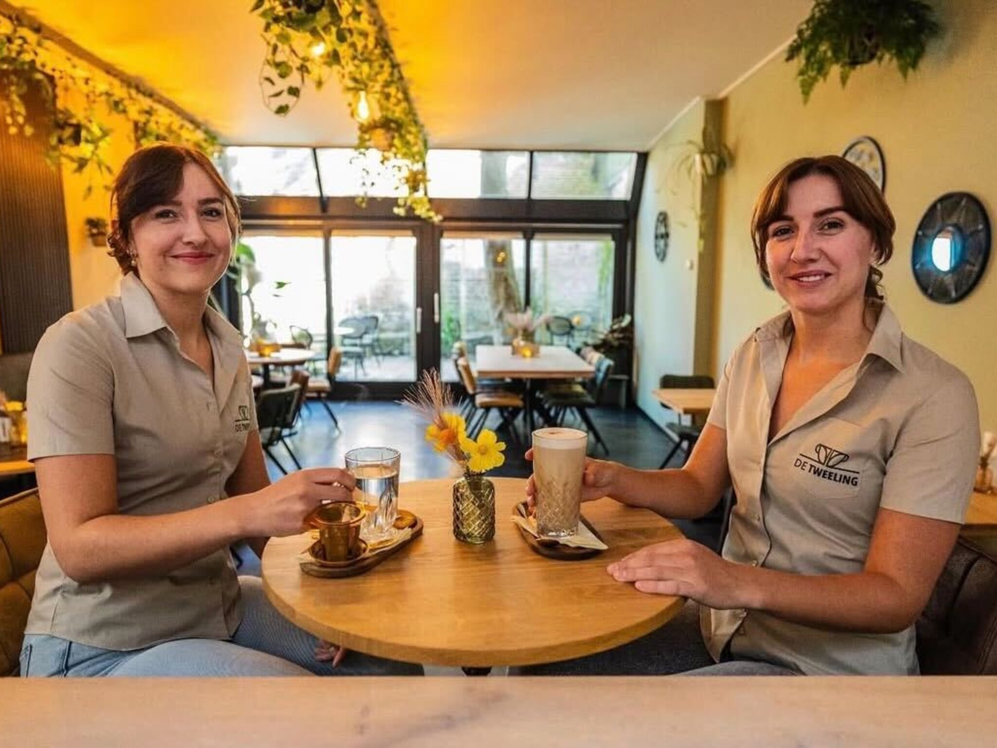 wietske marijke span tweeling leeuwarden lunchroom