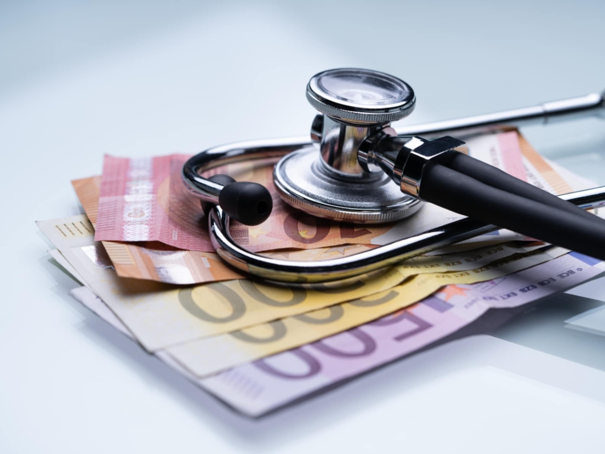 loon doorbetaling bij ziekte mkb rtl nieuwspanel