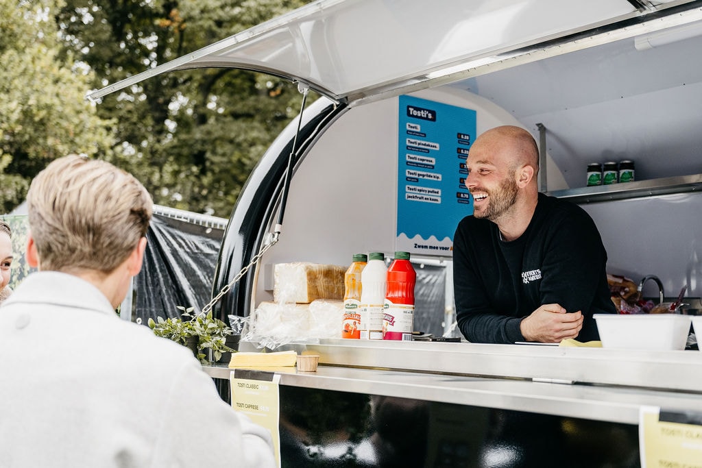 Stefan Krams in zijn foodtruck Stefan Krams in zijn foodtruck
