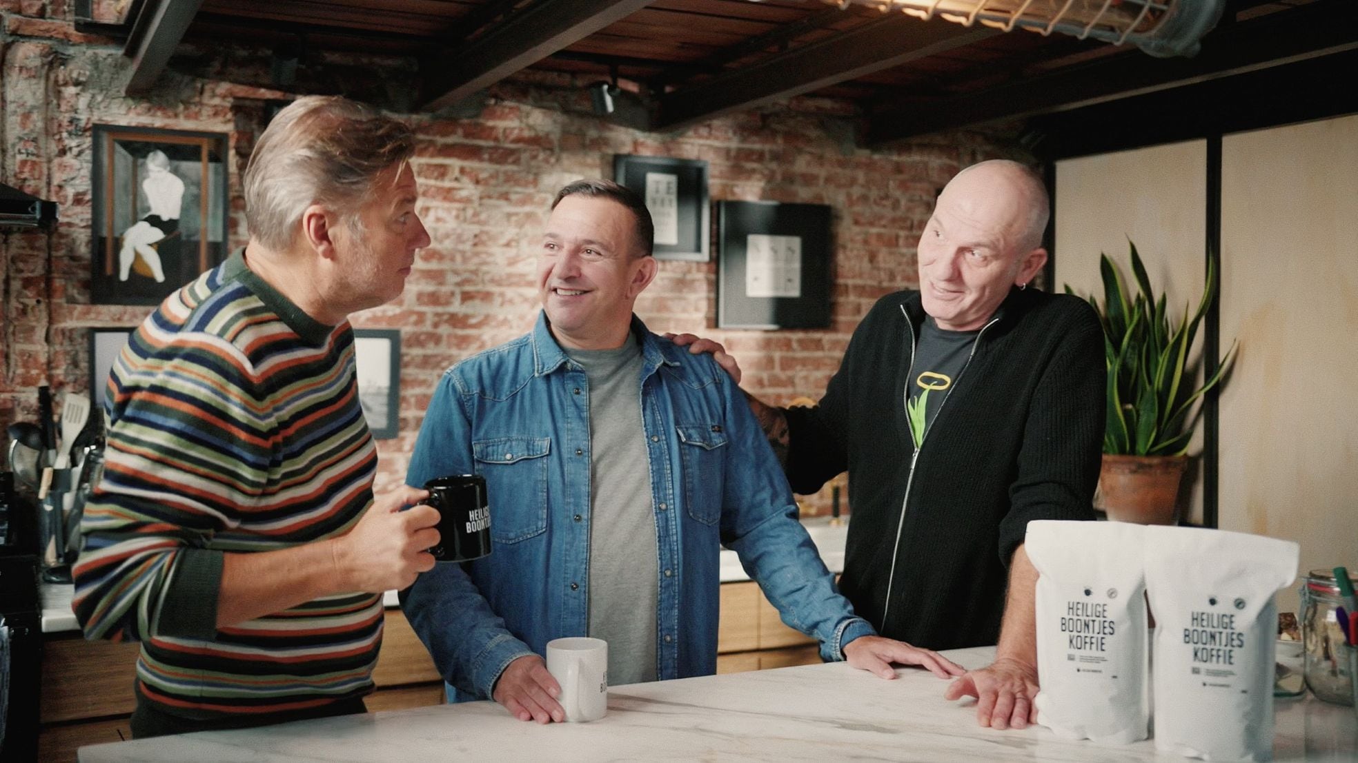 Heilige Boontjes-oprichter Rodney van den Hengel (rechts) met Najib Amhali (midden) en Sander de Kramer. Heilige Boontjes-oprichter Rodney van den Hengel (rechts) met Najib Amhali (midden) en Sander de Kramer. Eigen foto