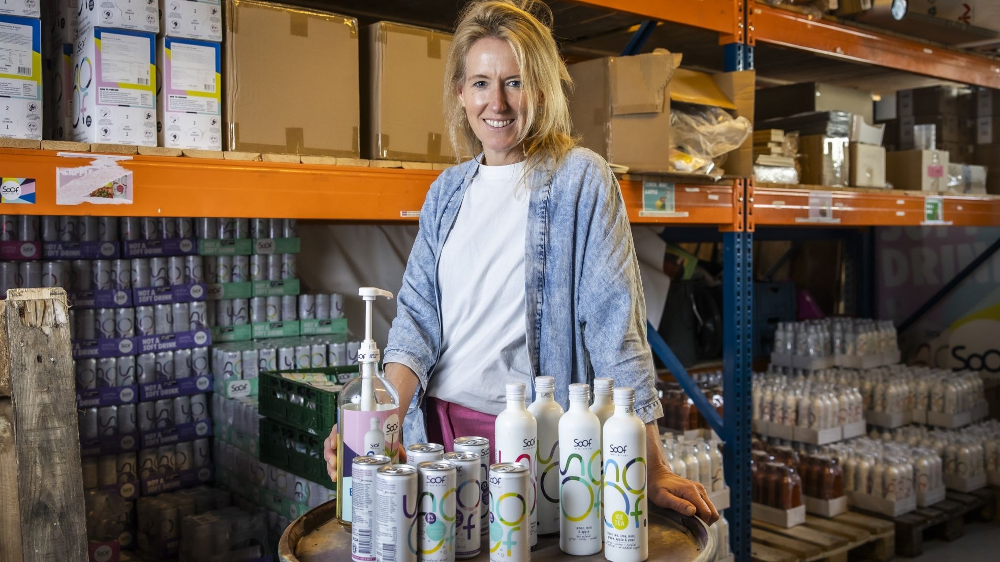 Nicole Horsmans gaat hard met haar limonade- en frisdrankmerk Soof Drinks. Nicole Horsmans gaat hard met haar limonade- en frisdrankmerk Soof Drinks. Foto: Dingena Mol