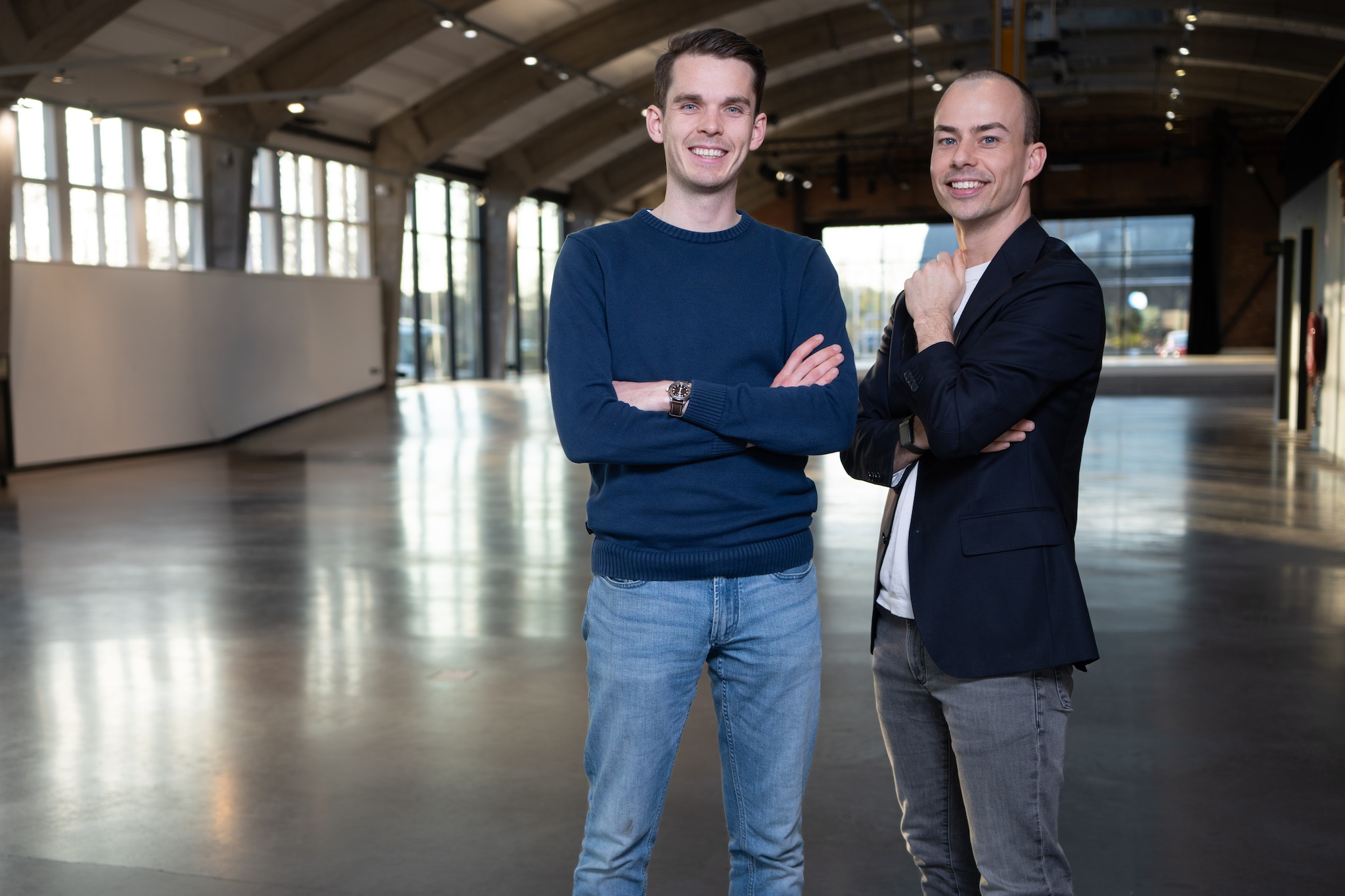 Met De Tinfabriek laten Milan van Nierop en Valentijn van der Burg zien hoe je vastgoed slimmer benut en een plek creëert waar altijd reuring is..