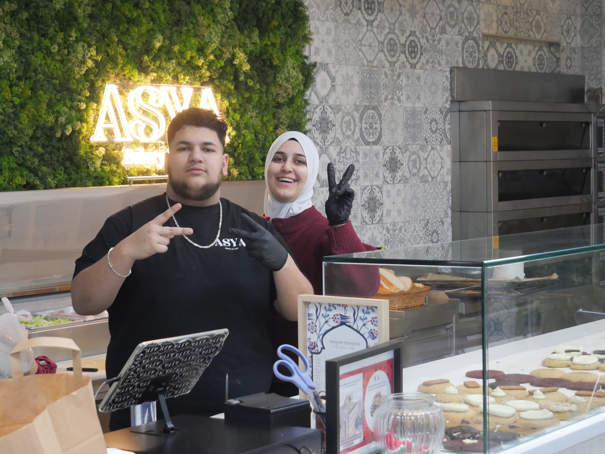 asya bakery arnhem selva harun kodaz