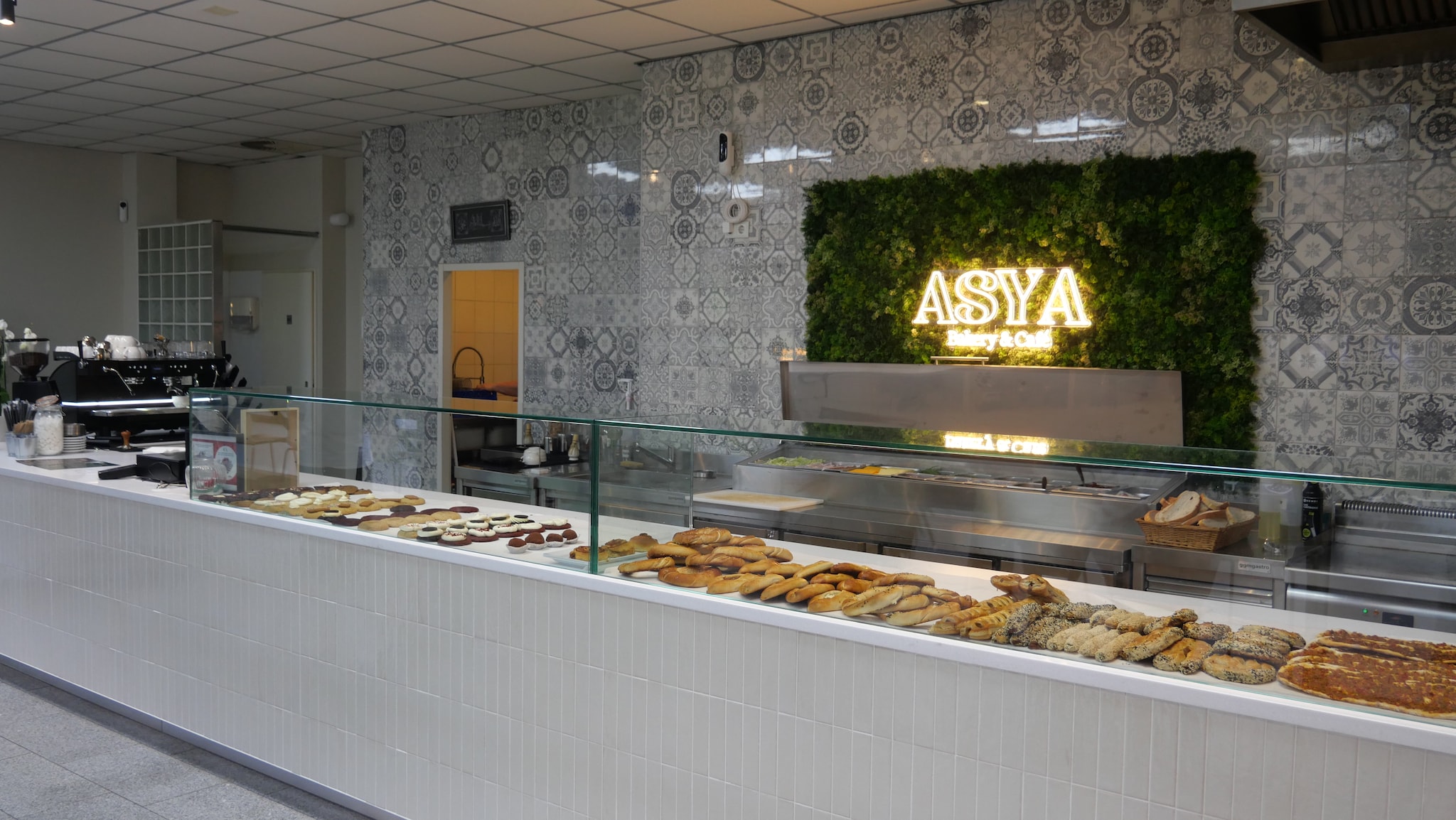 Het vernieuwd Asya Foto: Asya Bakery & Café Het vernieuwd Asya Foto: Asya Bakery & Café