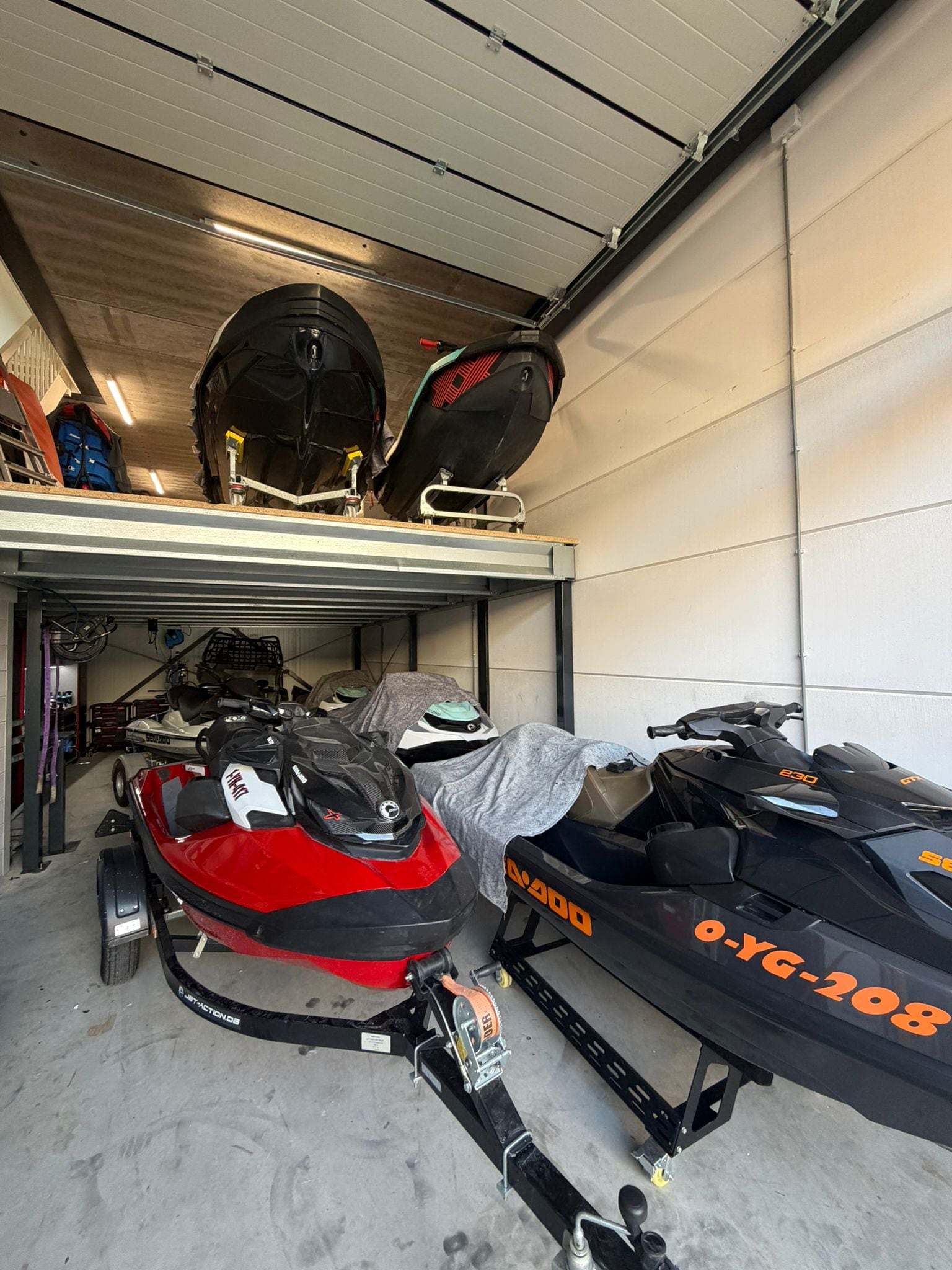 Een deel van de vloot van Tyhrone. Een deel van de vloot van Tyhrone. Privéfoto