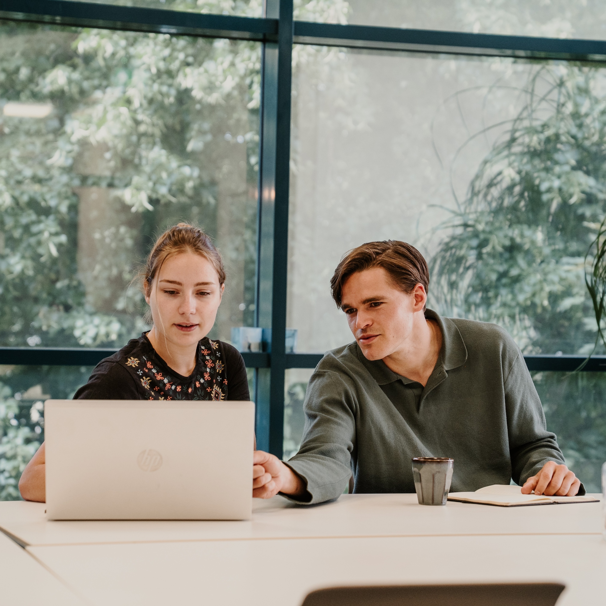 tussen idee en eerste klant deze 6 stappen bepalen hoe sterk je start is