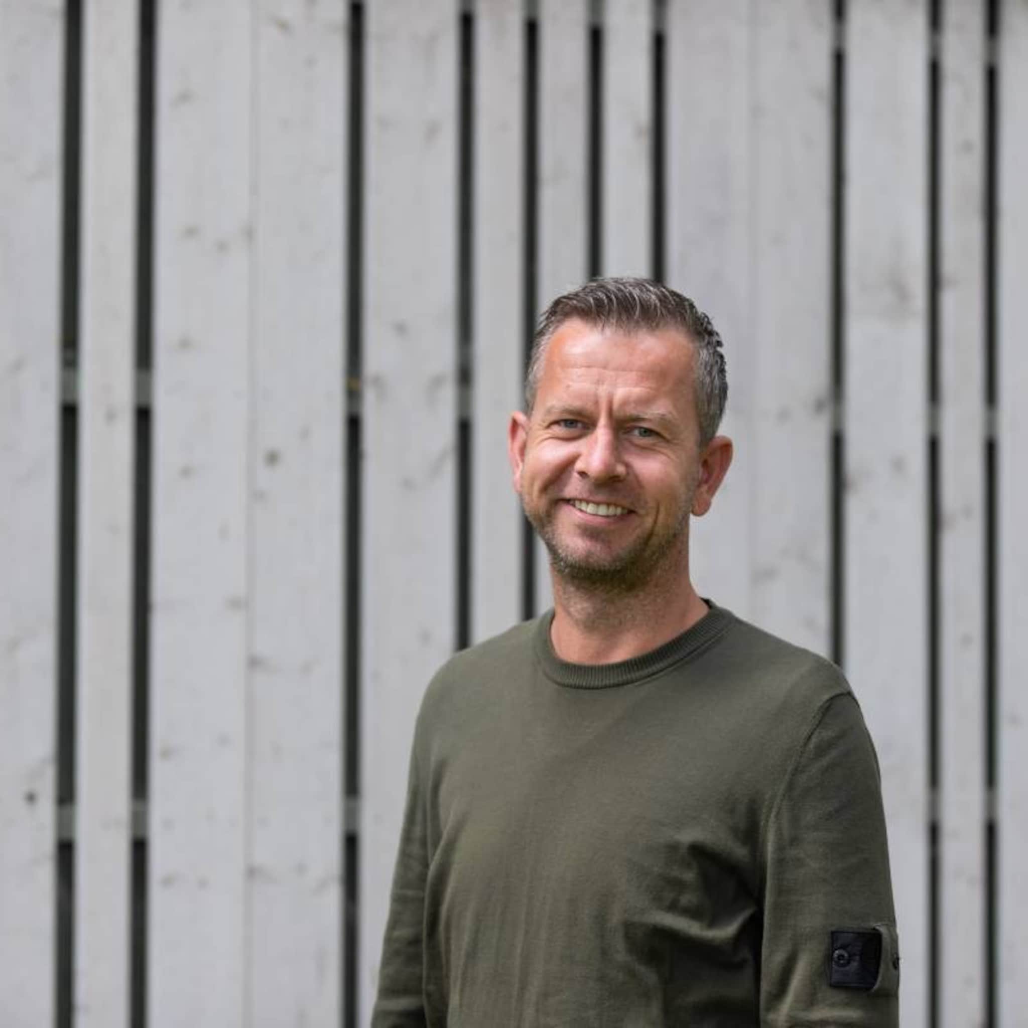 jochem van der schoot dubai news cafe sophias wknds groningen