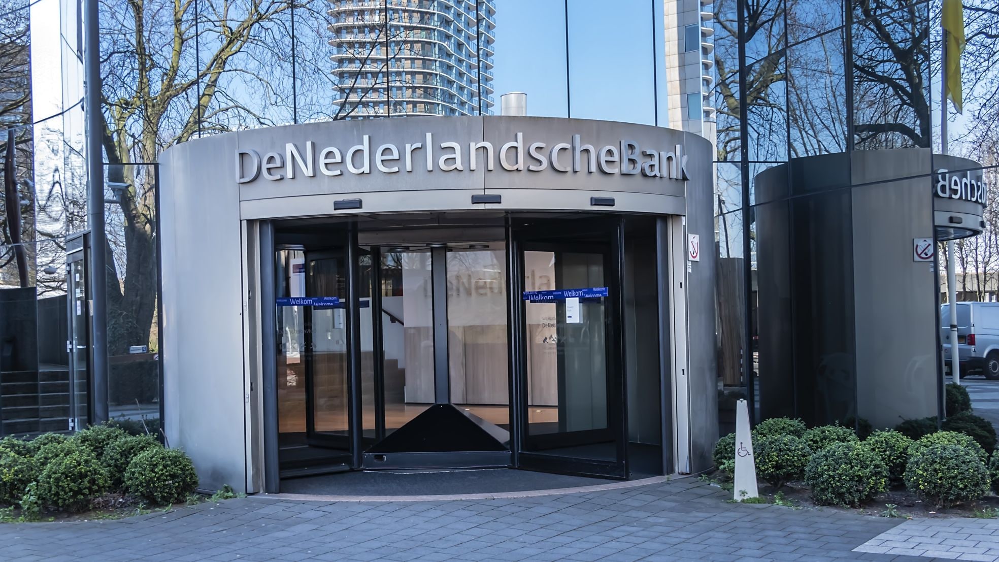 Het hoofdkantoor van De Nederlandsche Bank.