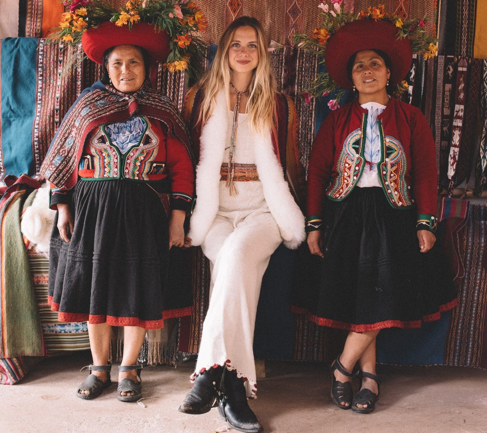 Jeanne de Kroon van World of Zazi tussen haar modellen. Eigen foto