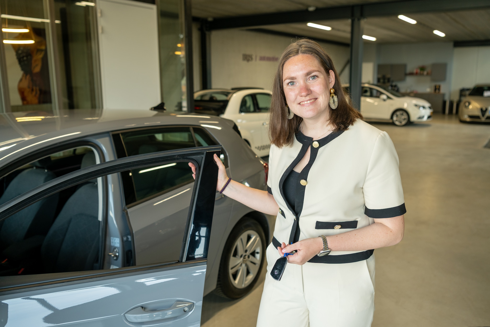 iris den ouden 26 vrouw mannenwereld autobranche kaatsheuvel