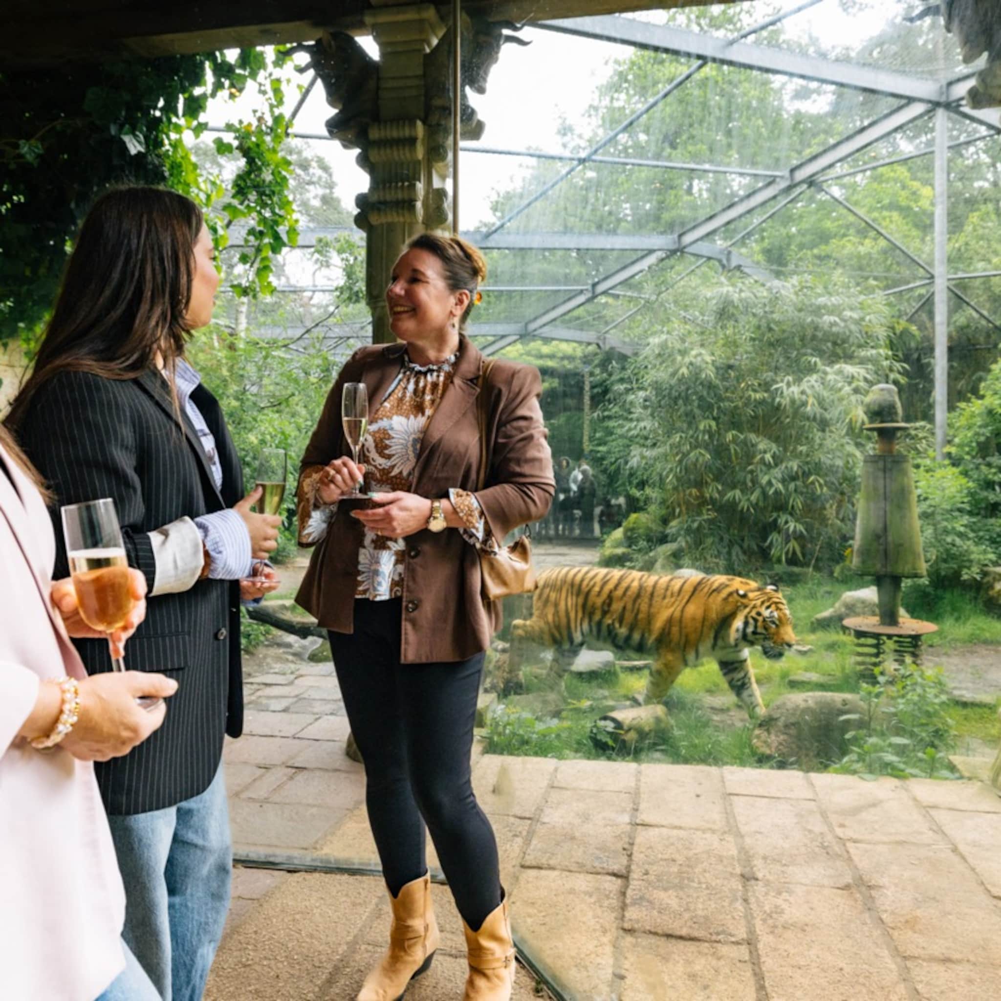 vergaderen tussen de dieren waarom deze locatie blijft hangen