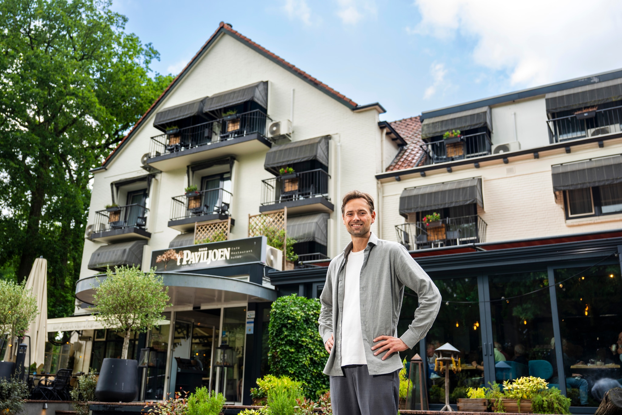 Jasper Stekelenburg eigenaar van Hotel 't Paviljoen in Rhenen.
