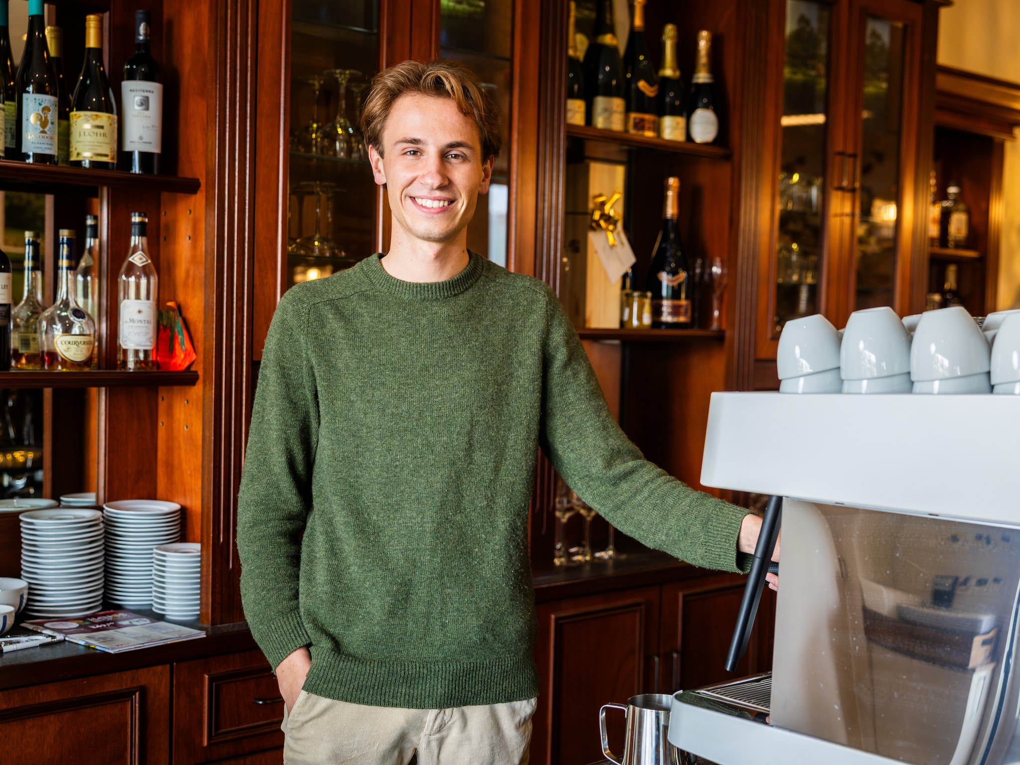 piepjonge ondernemer thomas tigelaar 22 ommen school restaurant