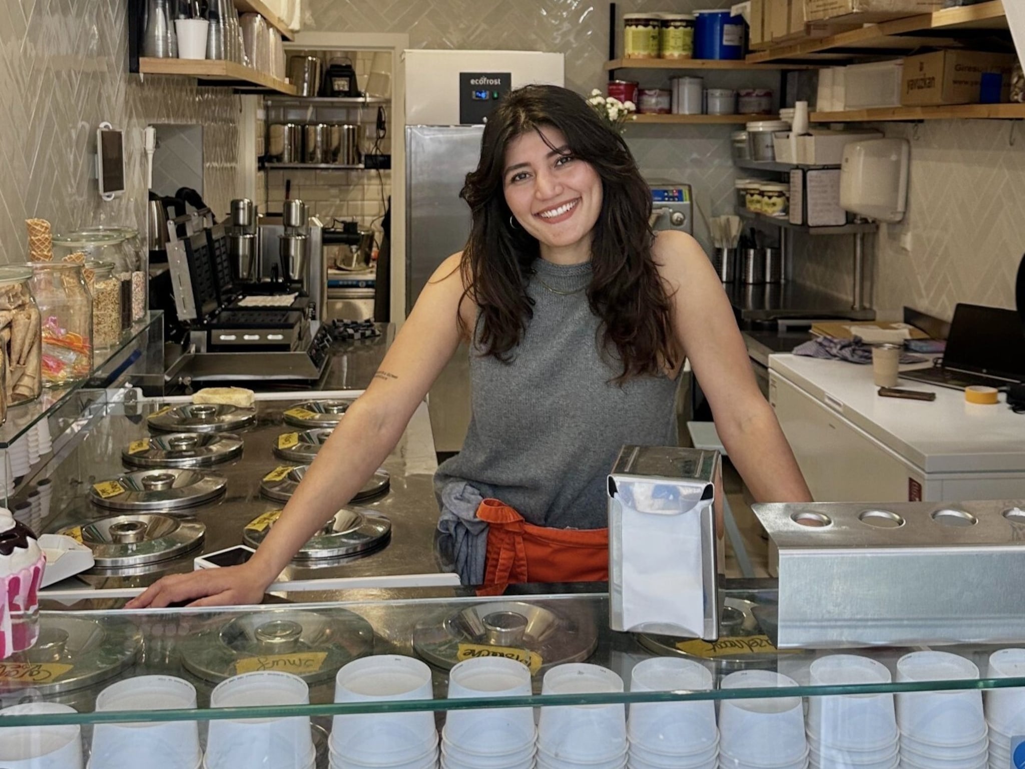 belle fazel vegan ijs ijswinkel den haag scoops opnieuw begonnen