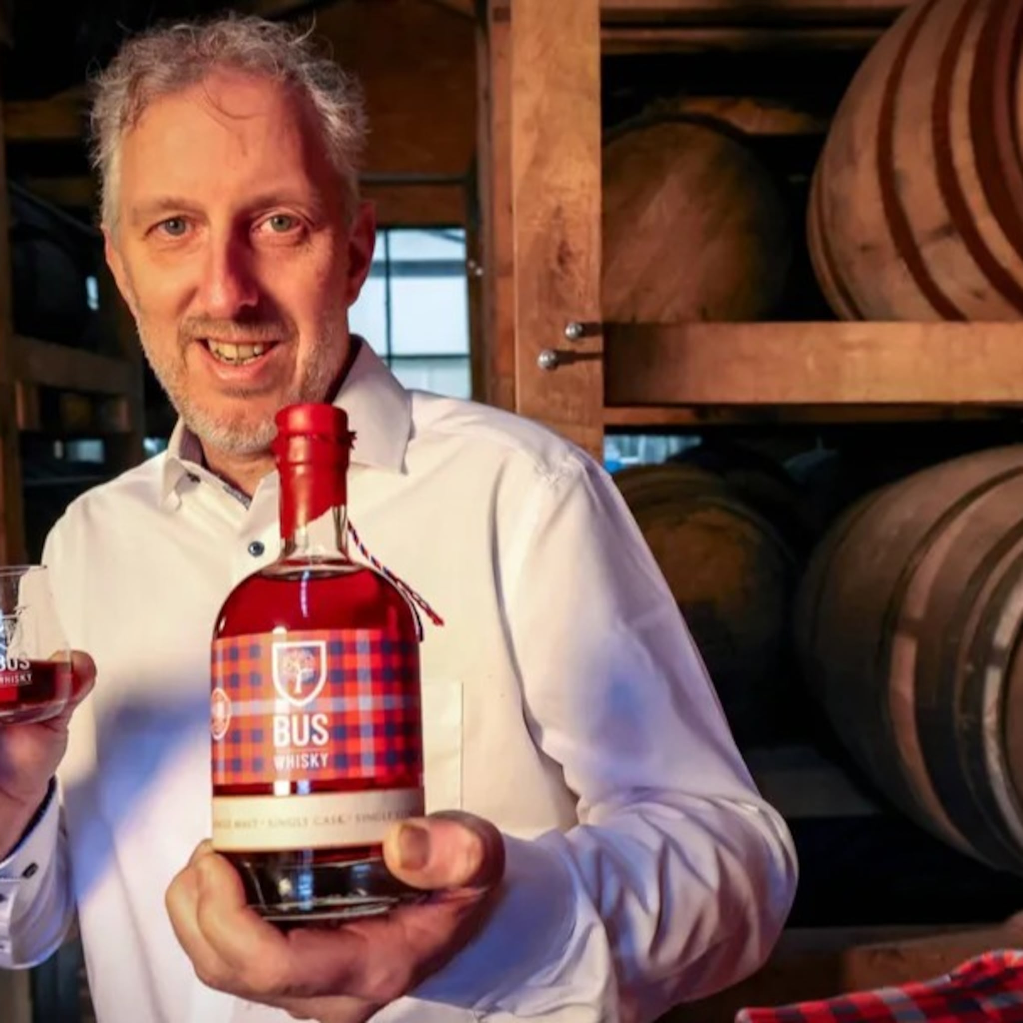 dennis hurkmans bus whisky brabant crowdfunding theater omzet groei retail