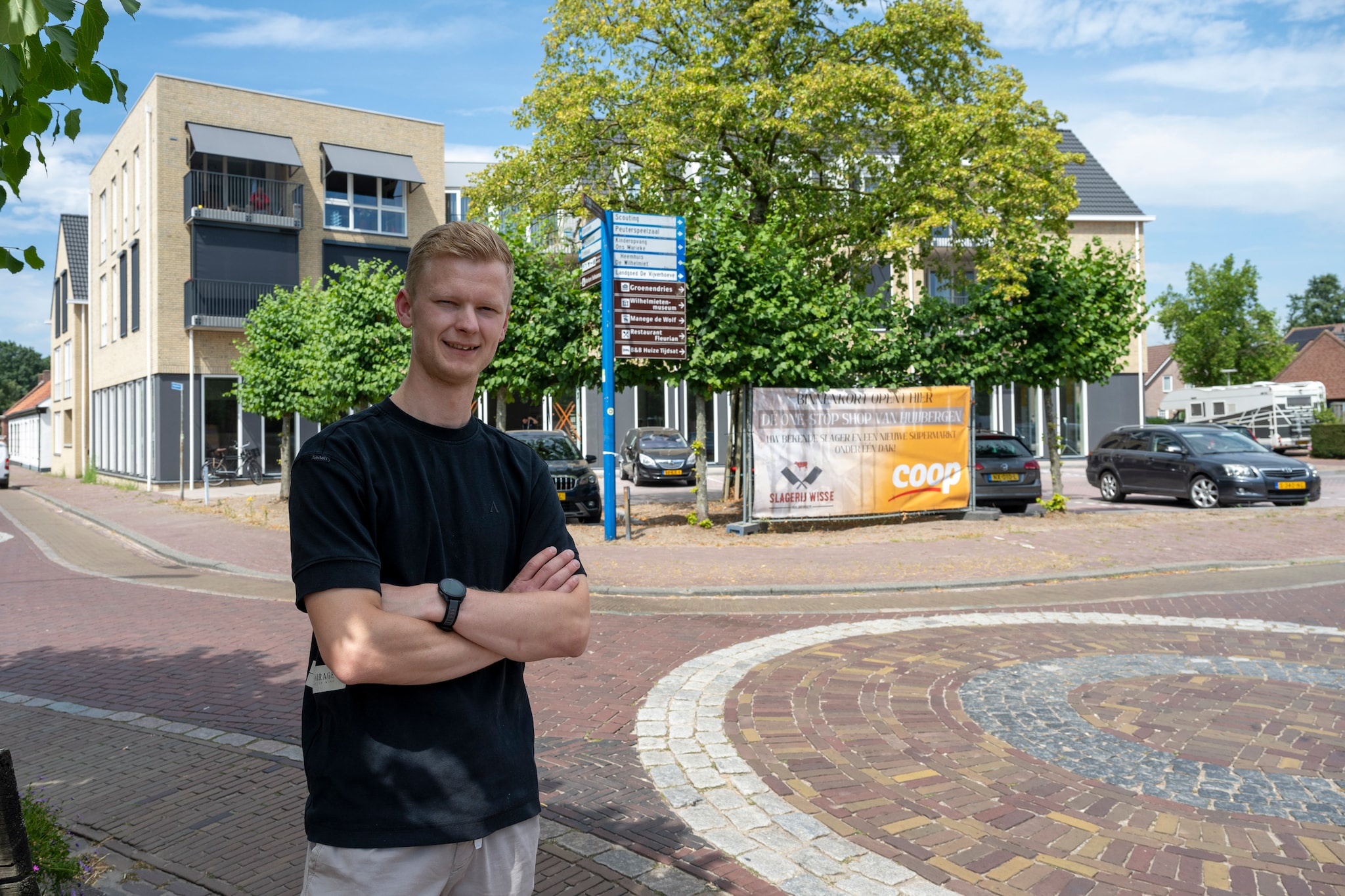 Huijbergen zit al ruim een jaar zonder supermarkt, maar Frans gaat een nieuwe Coop openen, in combinatie met zijn eigen slagerij.